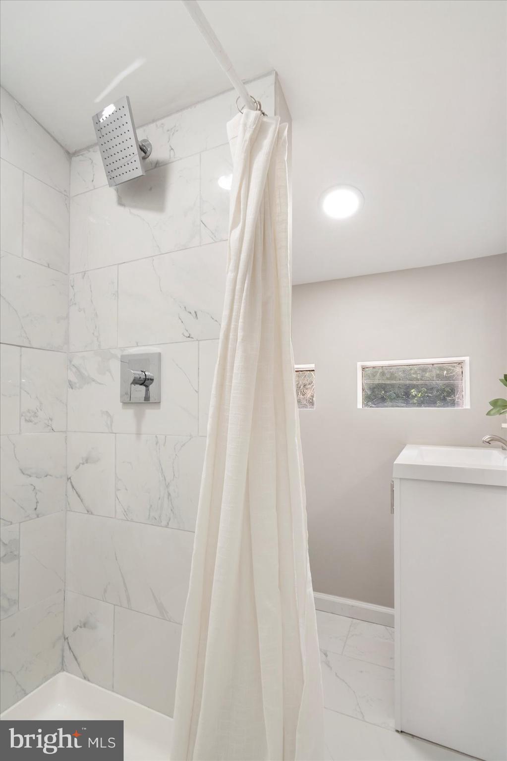 HOWARD PARK - Residential