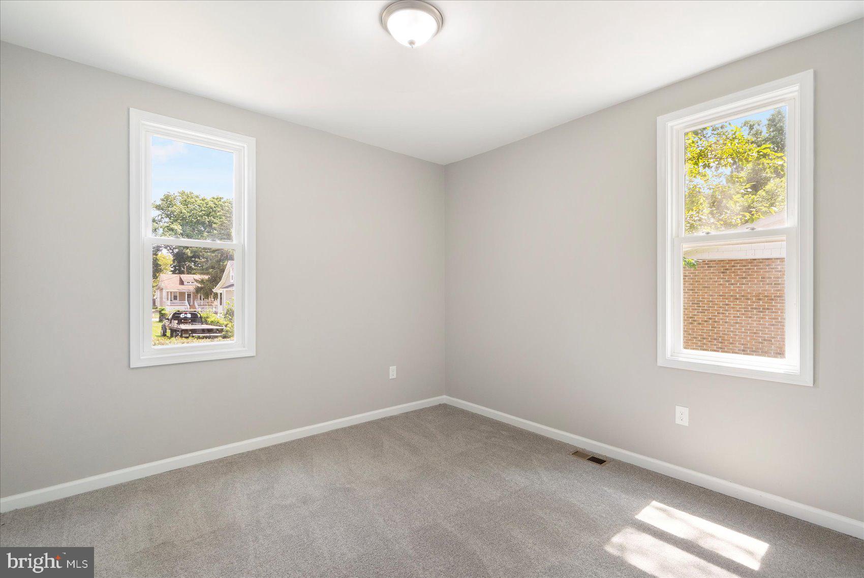 HOWARD PARK - Residential