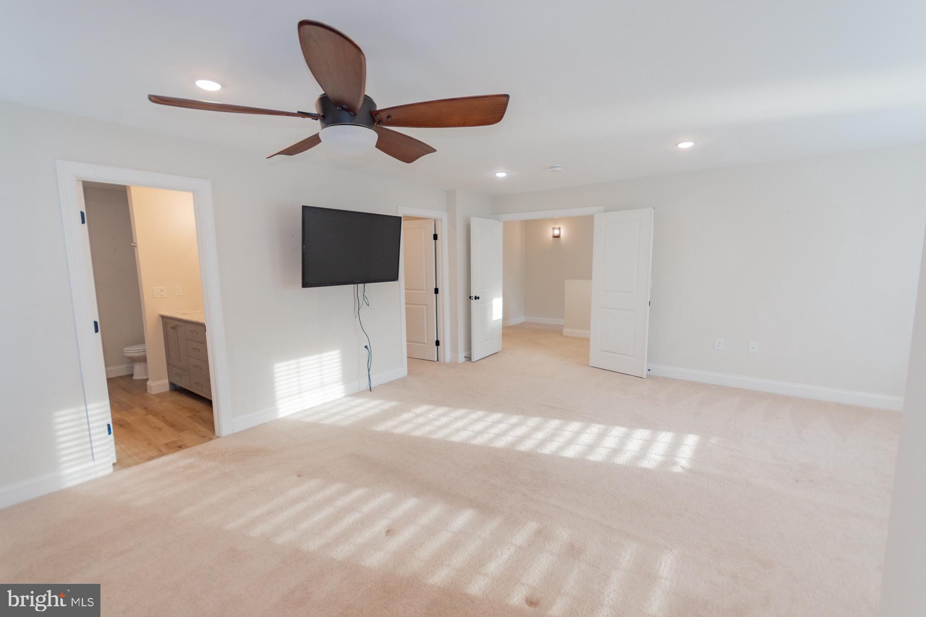 PENNSYLVANIA AT THIRD STREET - Residential