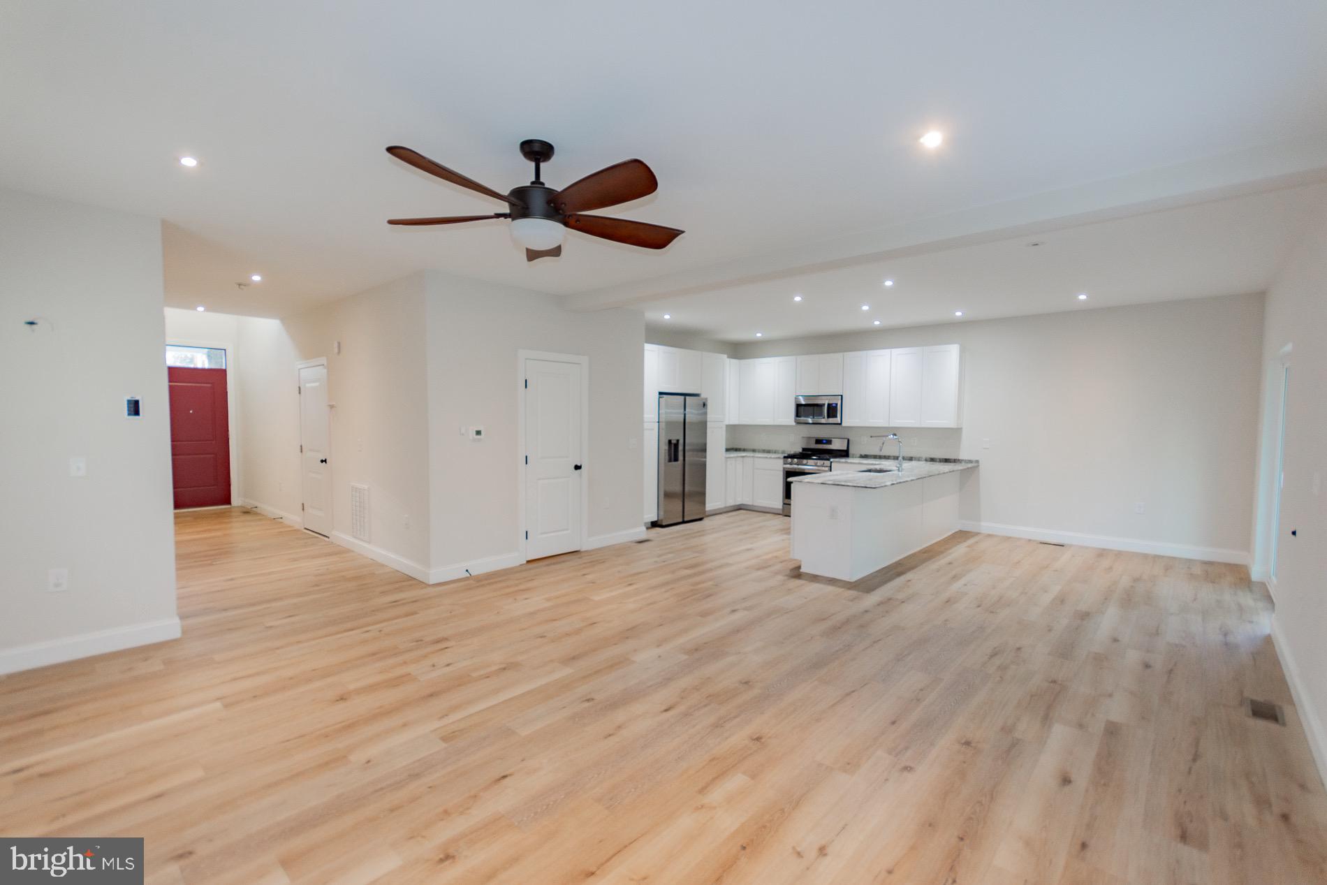 PENNSYLVANIA AT THIRD STREET - Residential