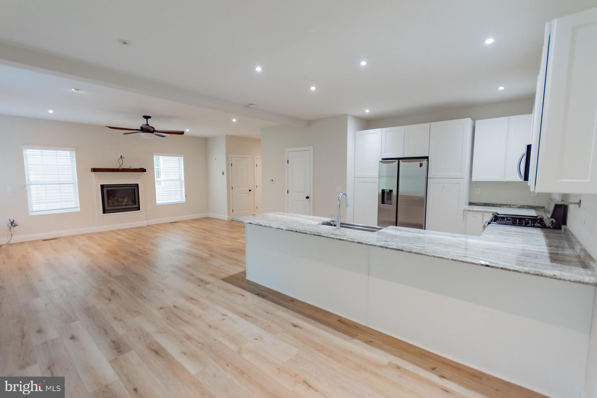 PENNSYLVANIA AT THIRD STREET - Residential