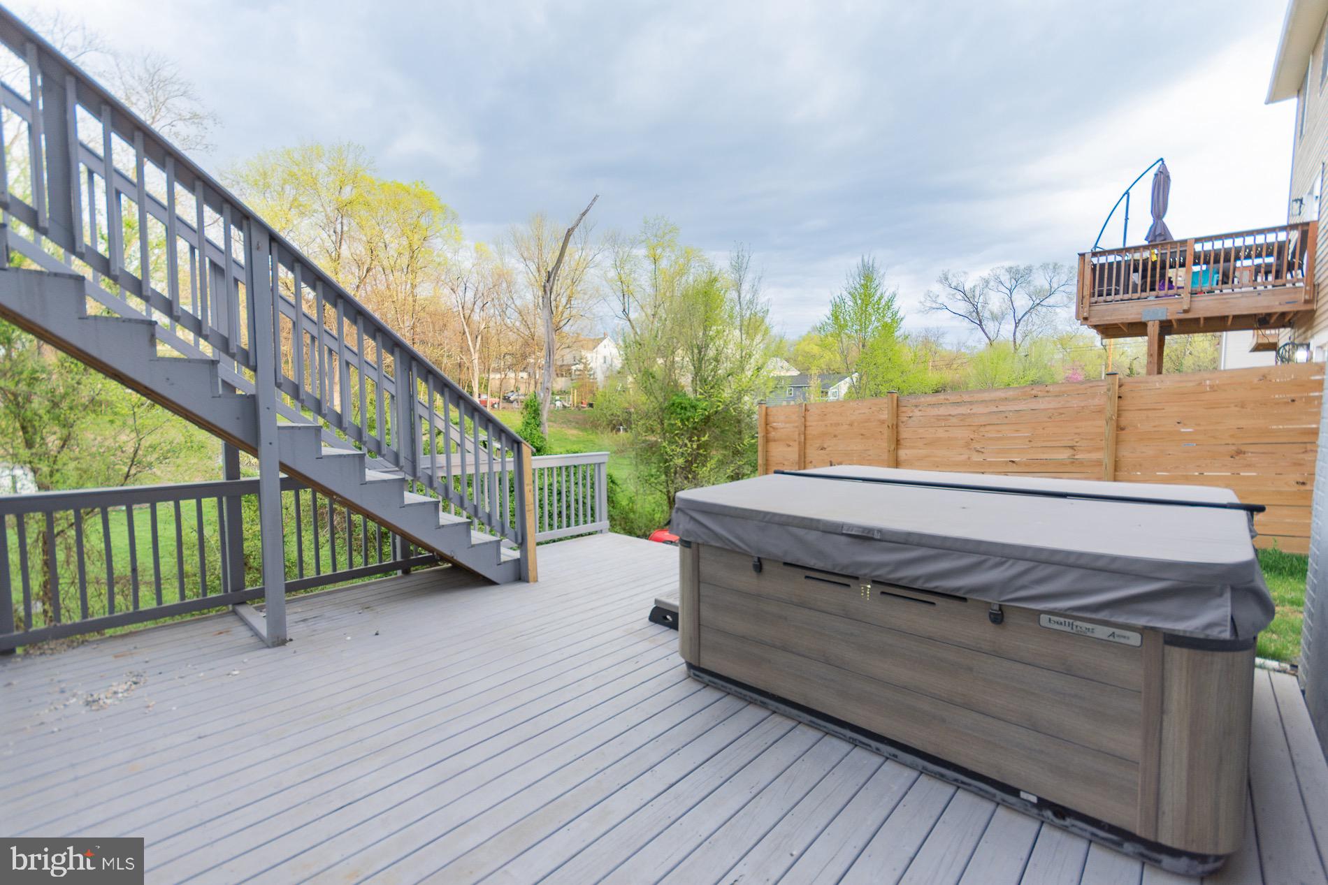 PENNSYLVANIA AT THIRD STREET - Residential