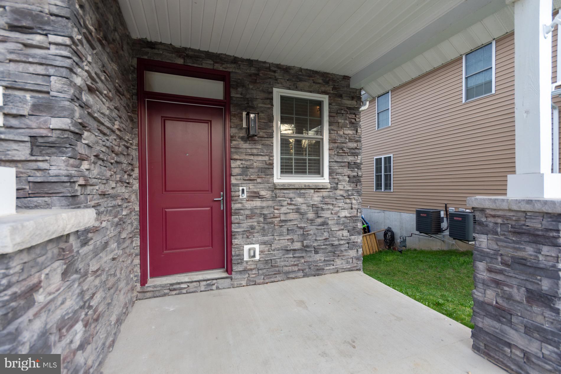 PENNSYLVANIA AT THIRD STREET - Residential