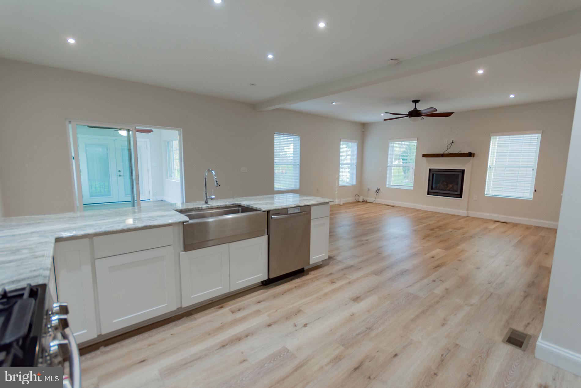 PENNSYLVANIA AT THIRD STREET - Residential