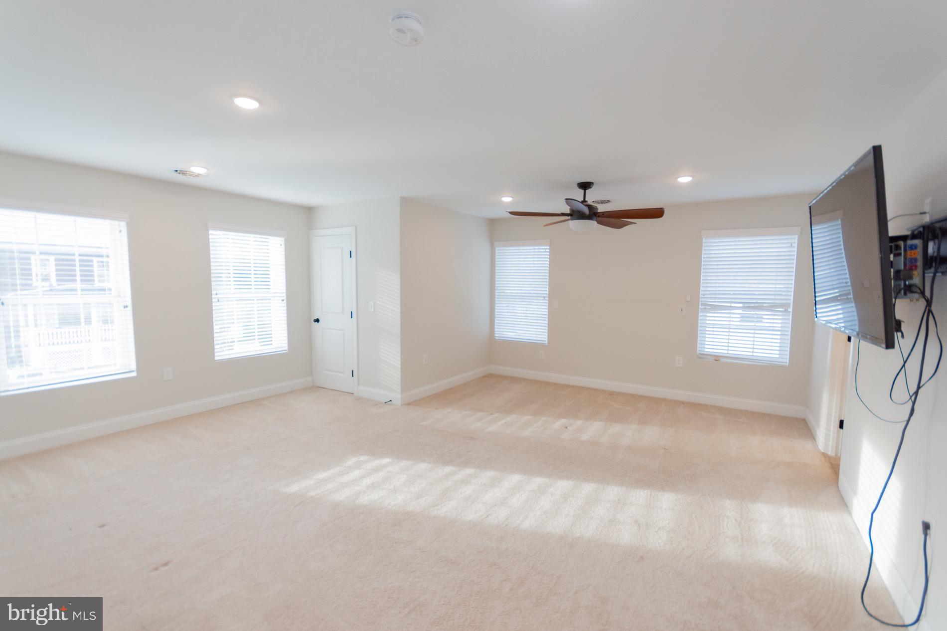 PENNSYLVANIA AT THIRD STREET - Residential