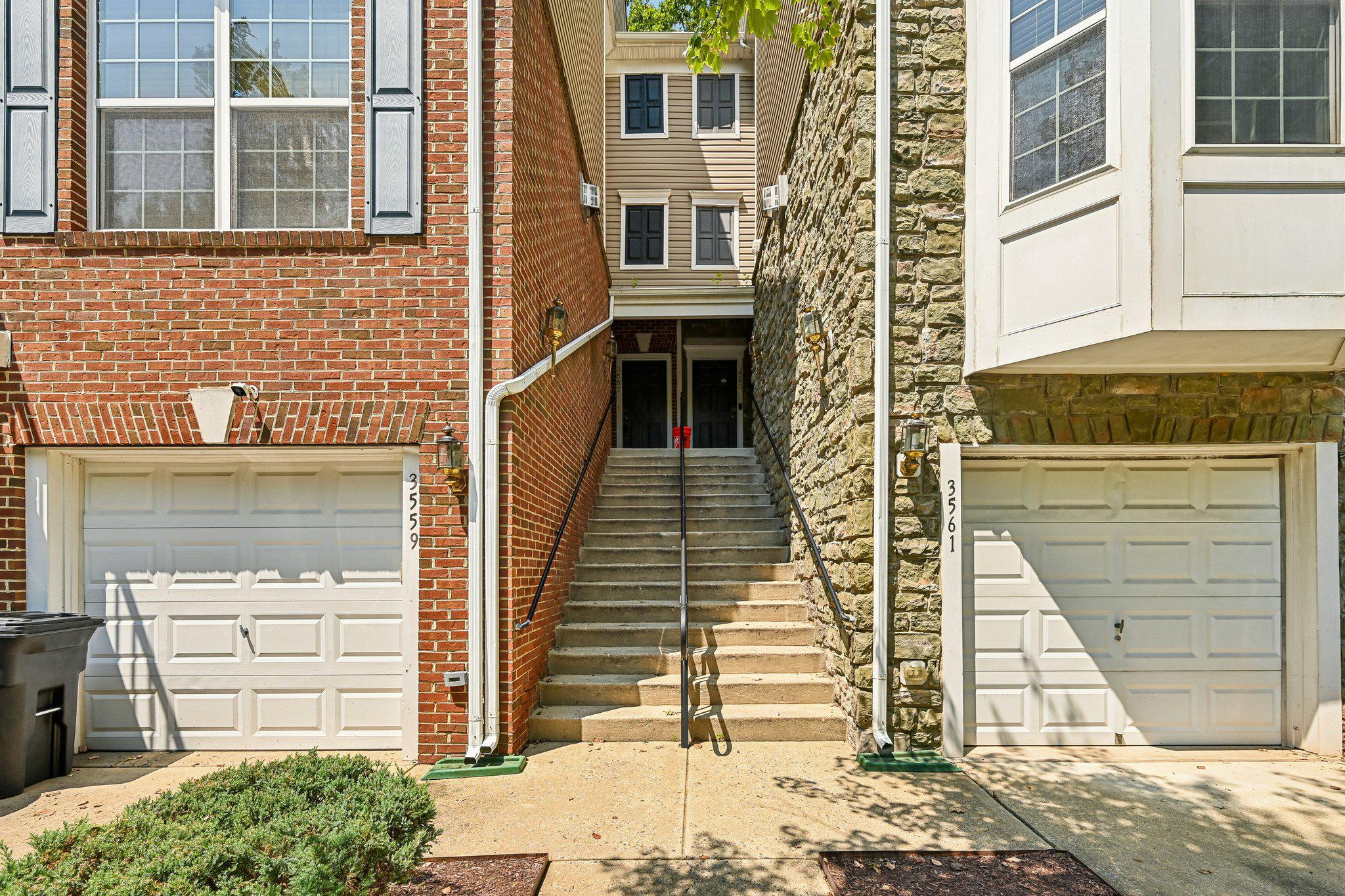 3557 CARRIAGE WALK LANE 77H