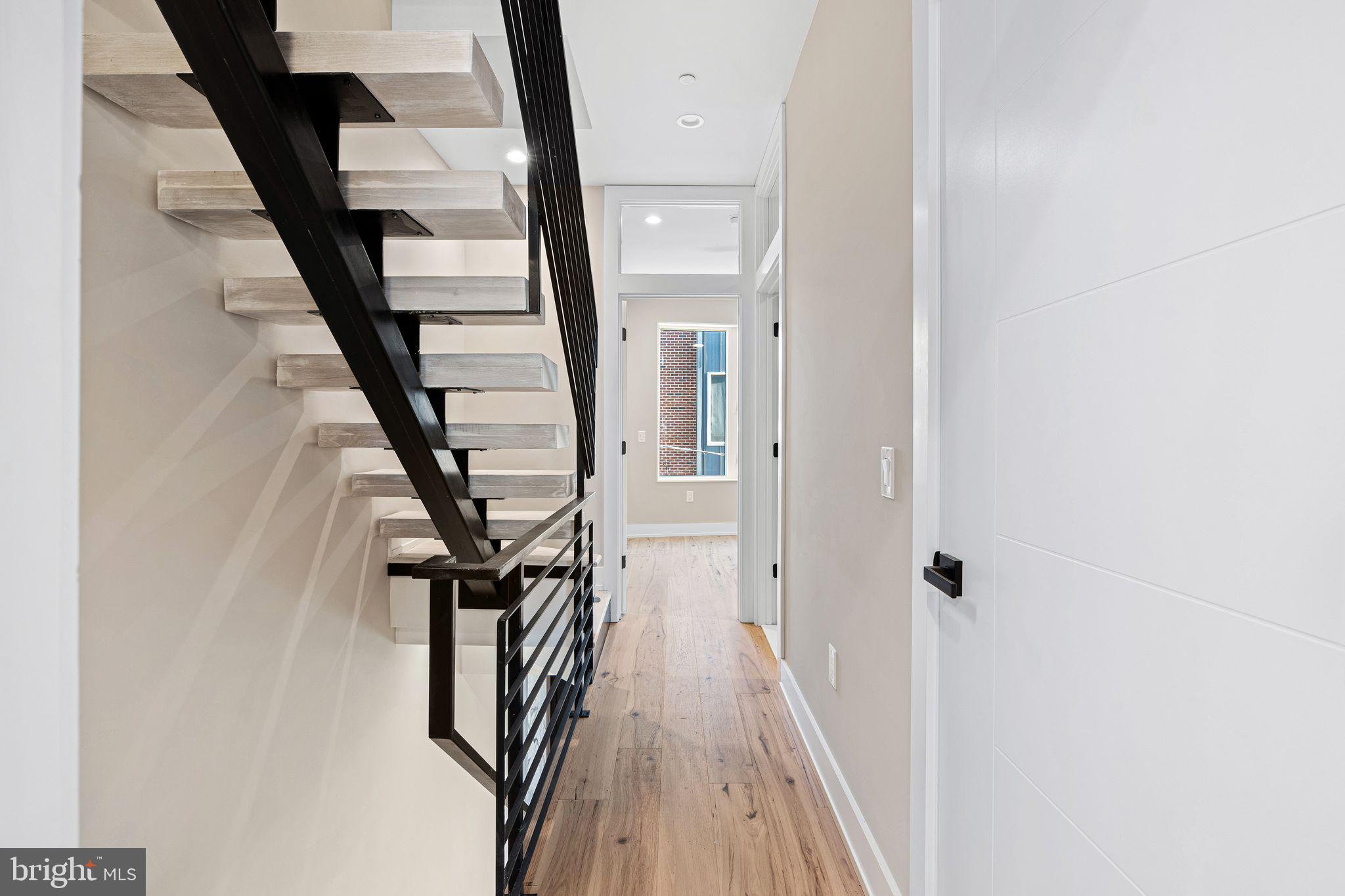 POINT BREEZE - Residential