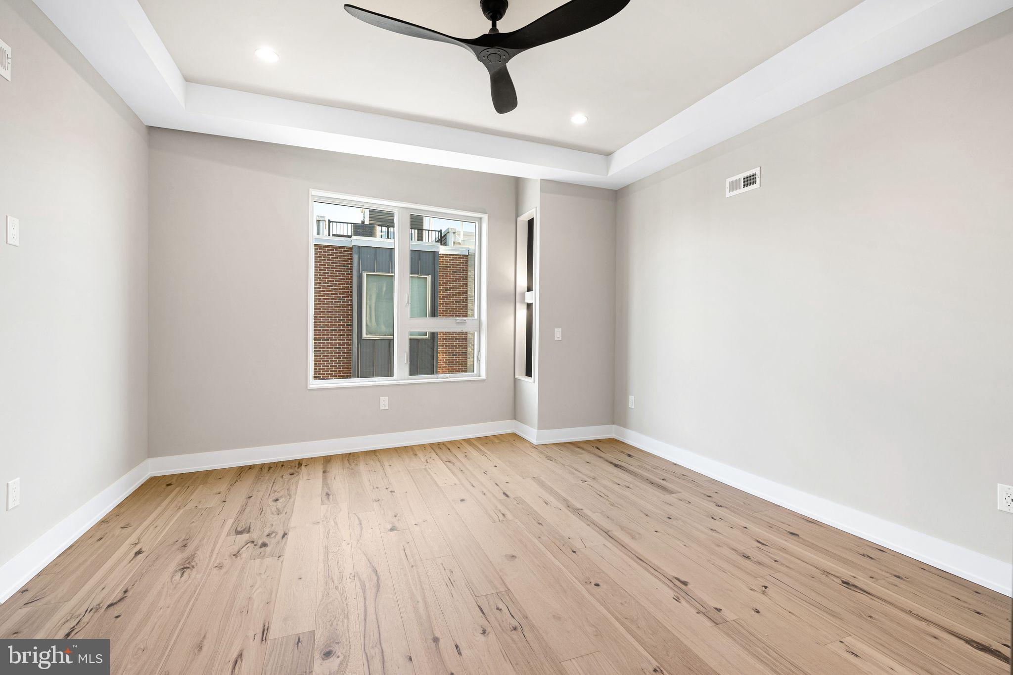 POINT BREEZE - Residential