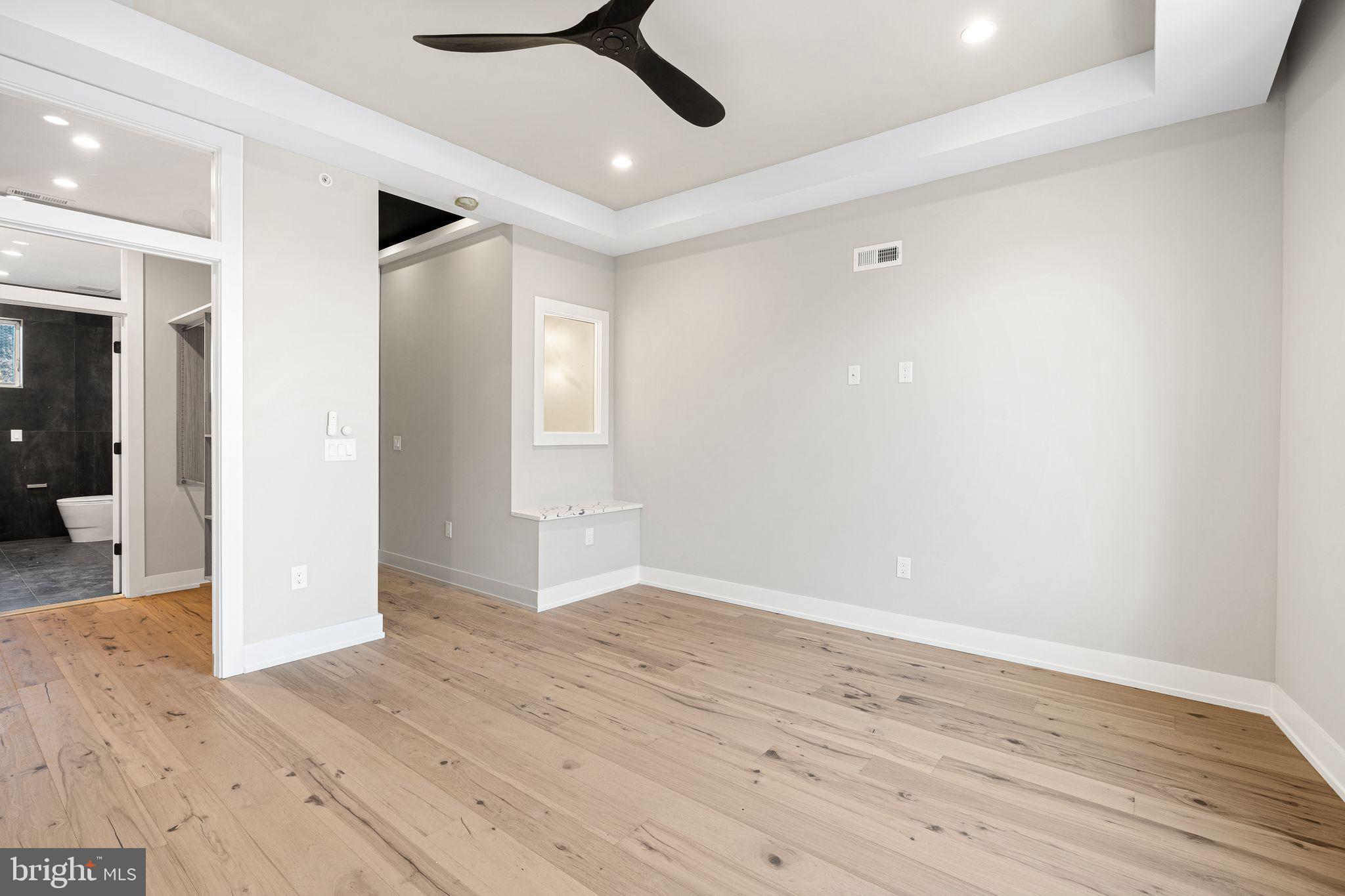 POINT BREEZE - Residential