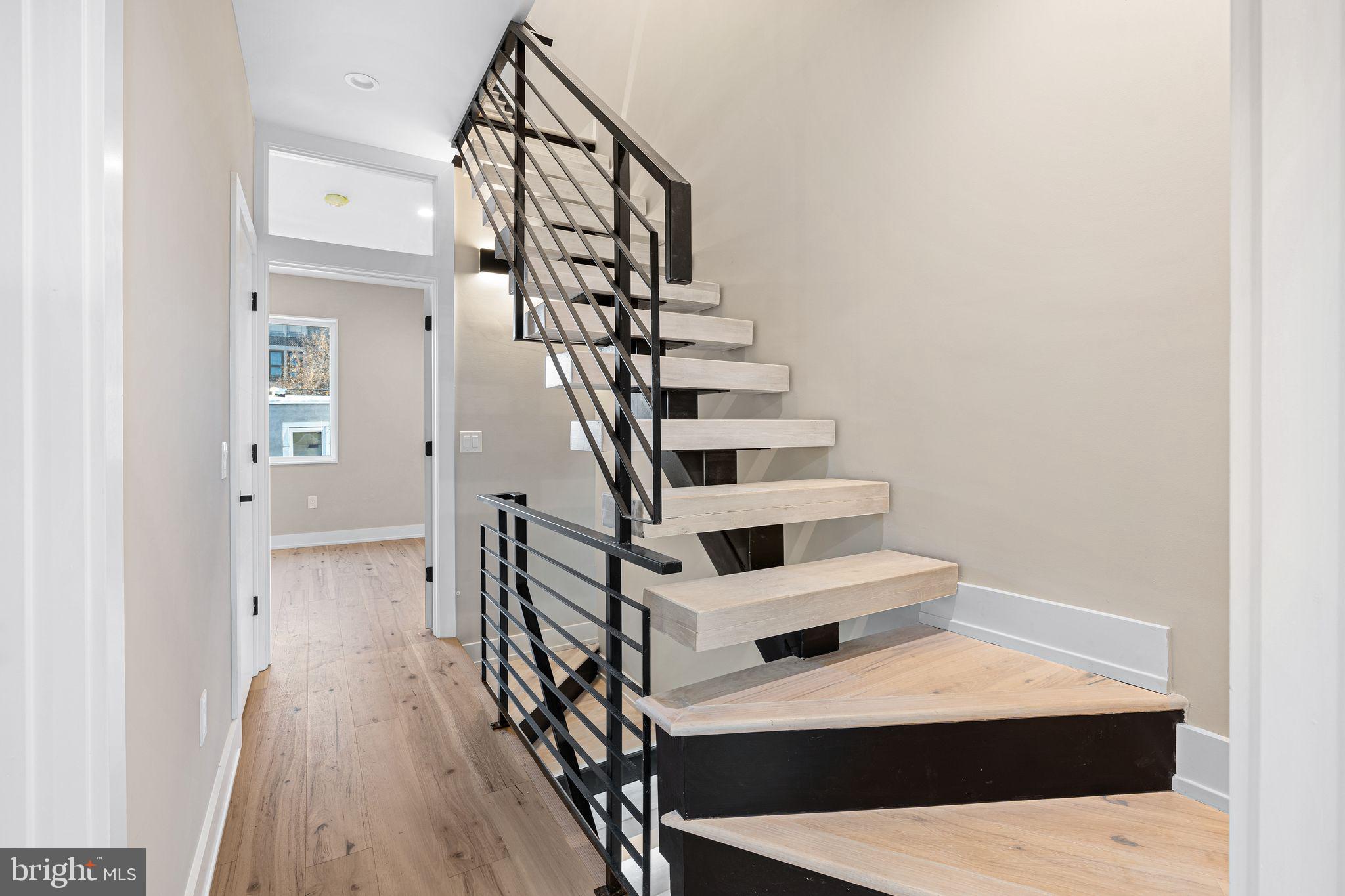 POINT BREEZE - Residential