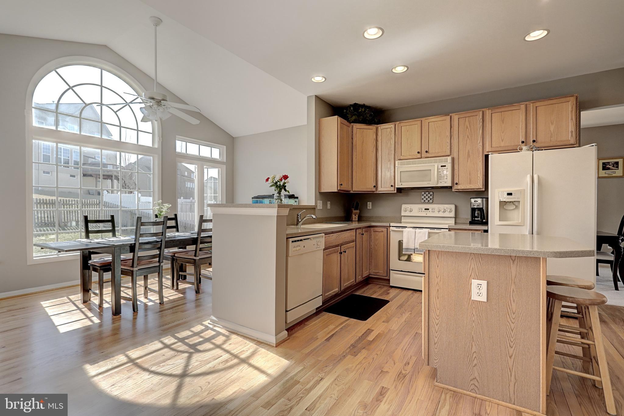 SOUTH POINTE - Residential