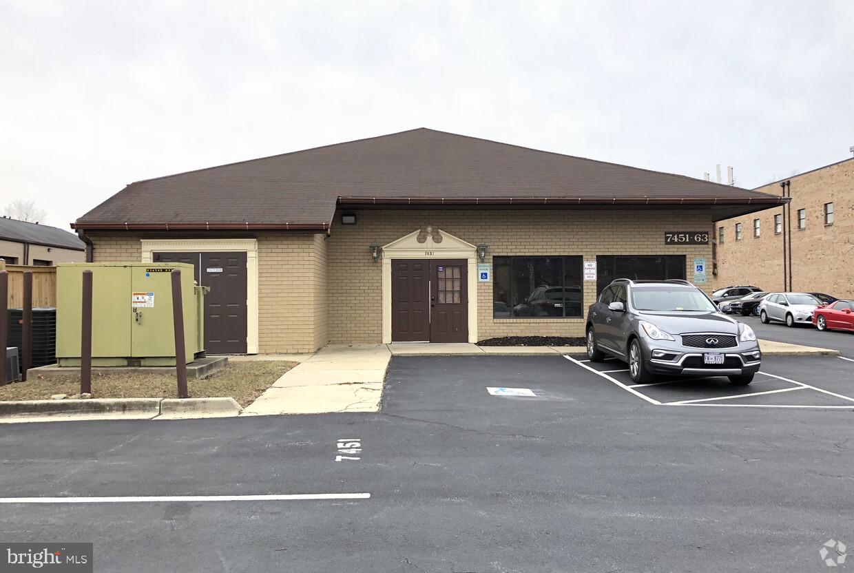 7451-7463 OLD ALEXANDRIA FERRY ROAD