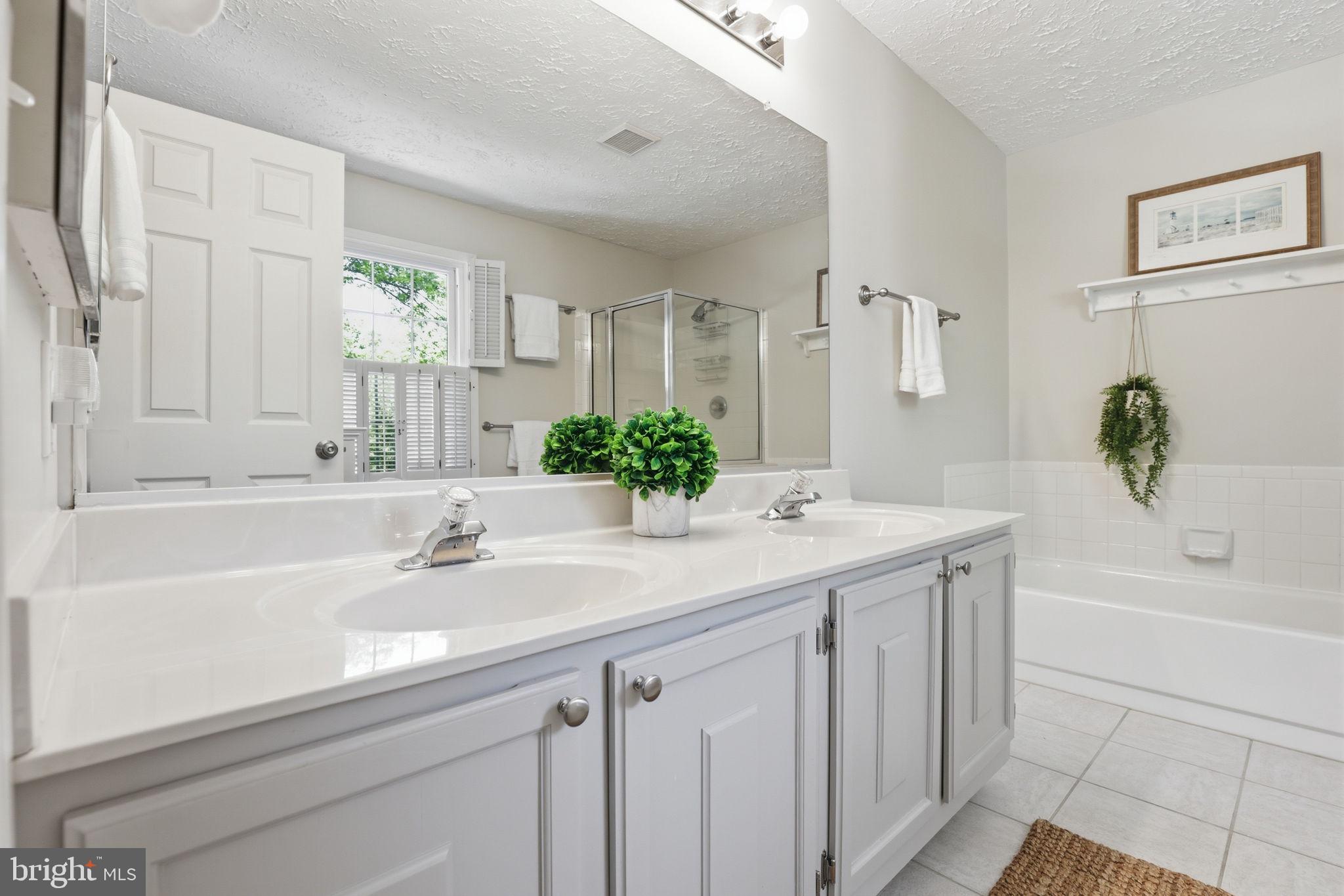 ANNAPOLIS LANDING - Residential