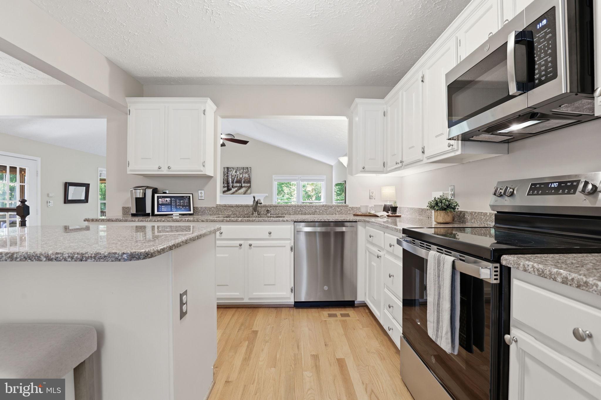 ANNAPOLIS LANDING - Residential