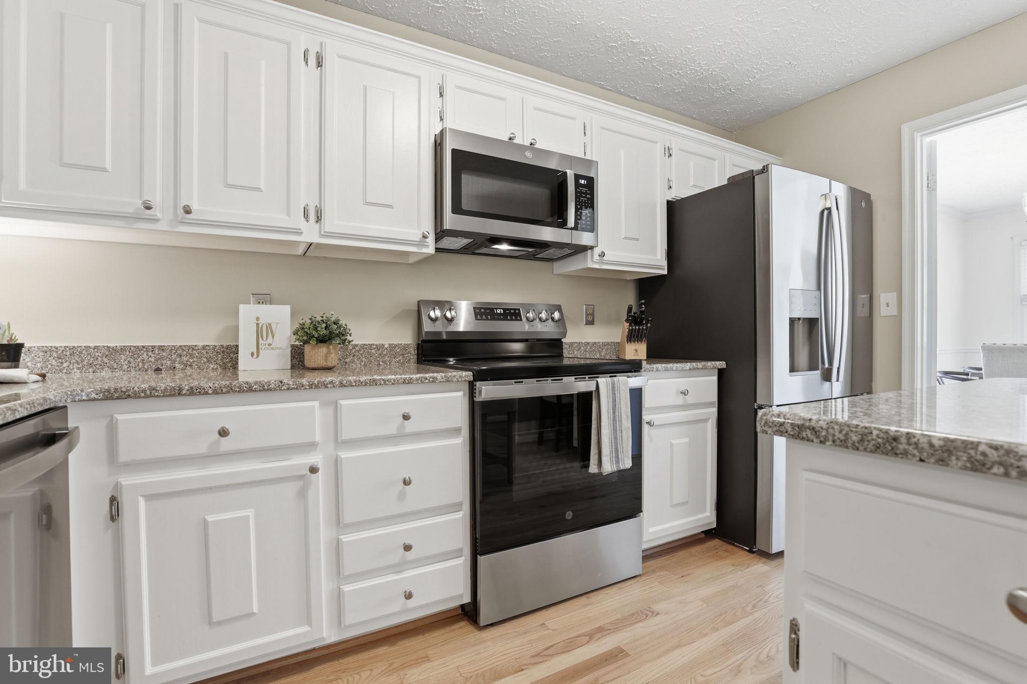 ANNAPOLIS LANDING - Residential