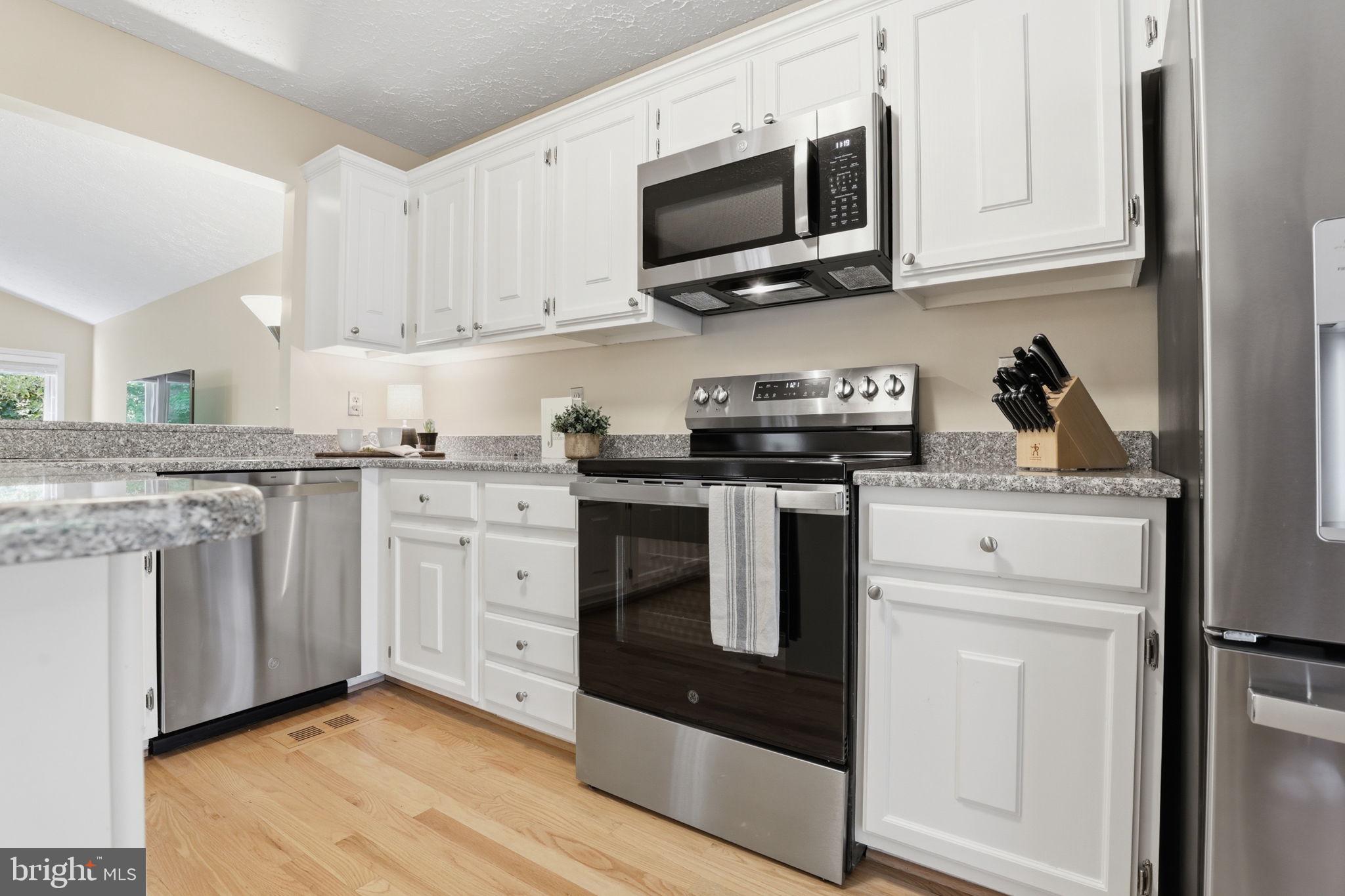 ANNAPOLIS LANDING - Residential