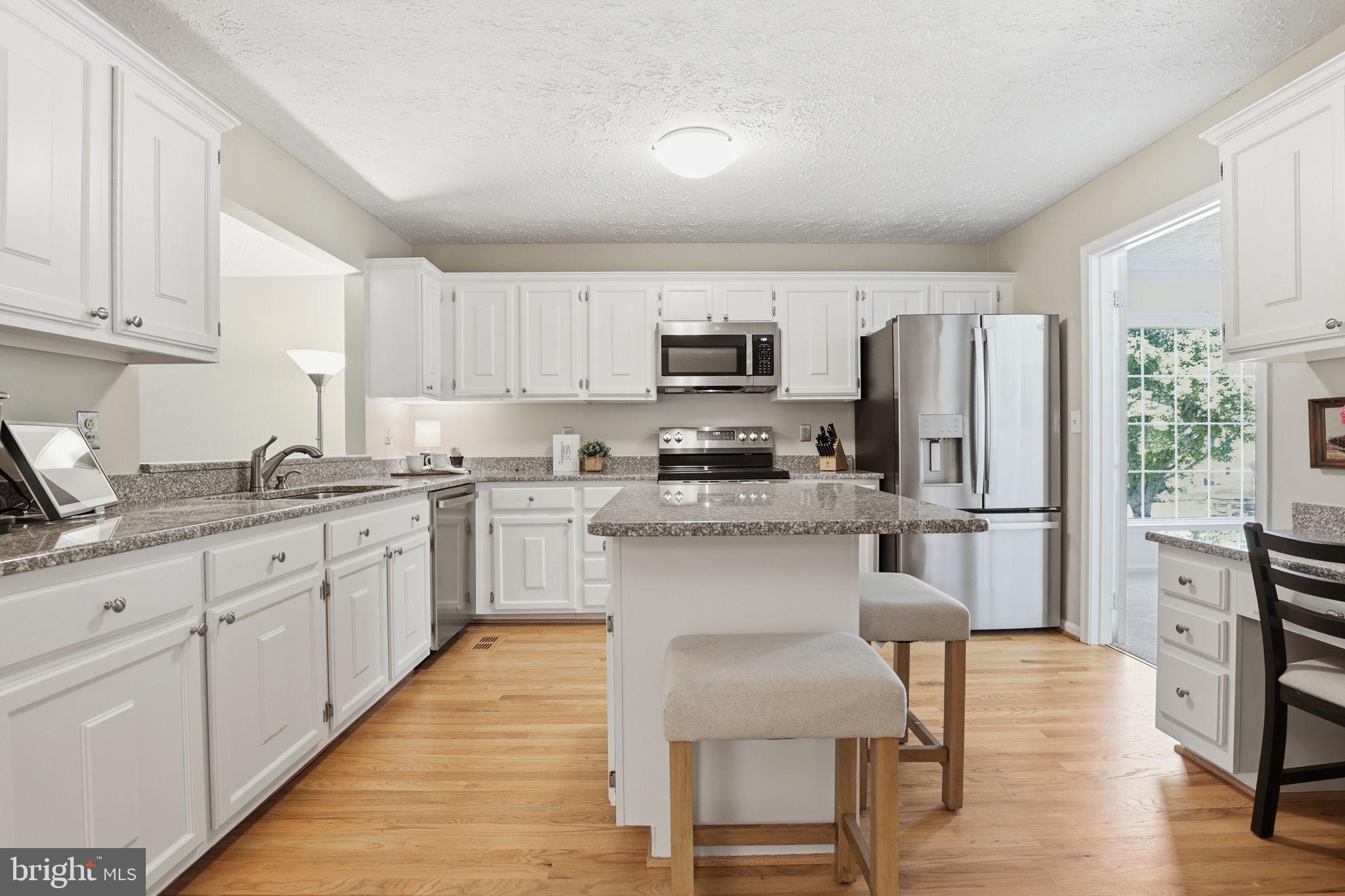 ANNAPOLIS LANDING - Residential