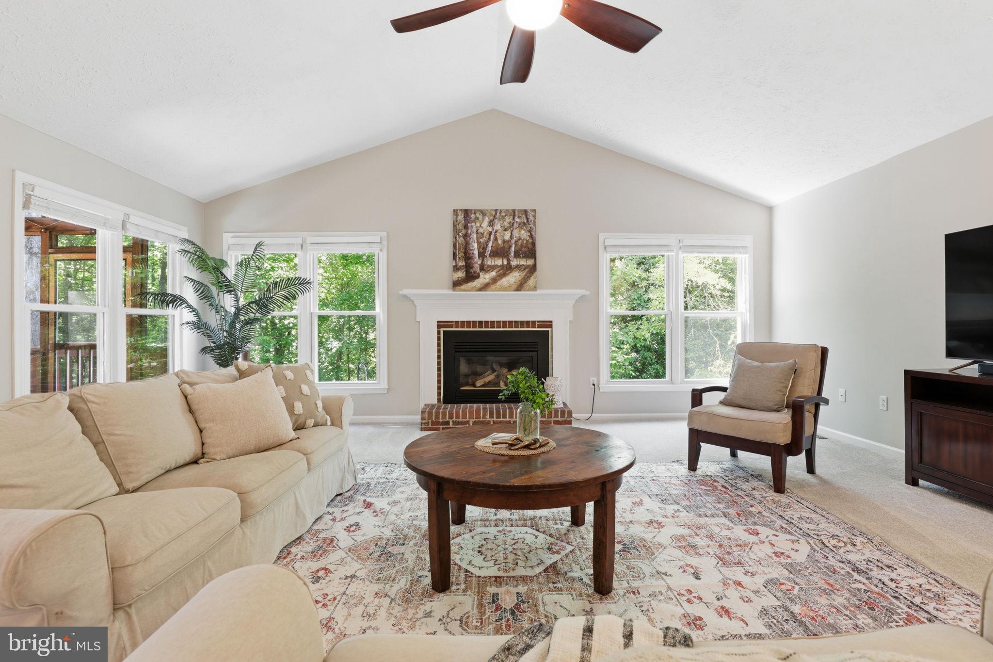 ANNAPOLIS LANDING - Residential