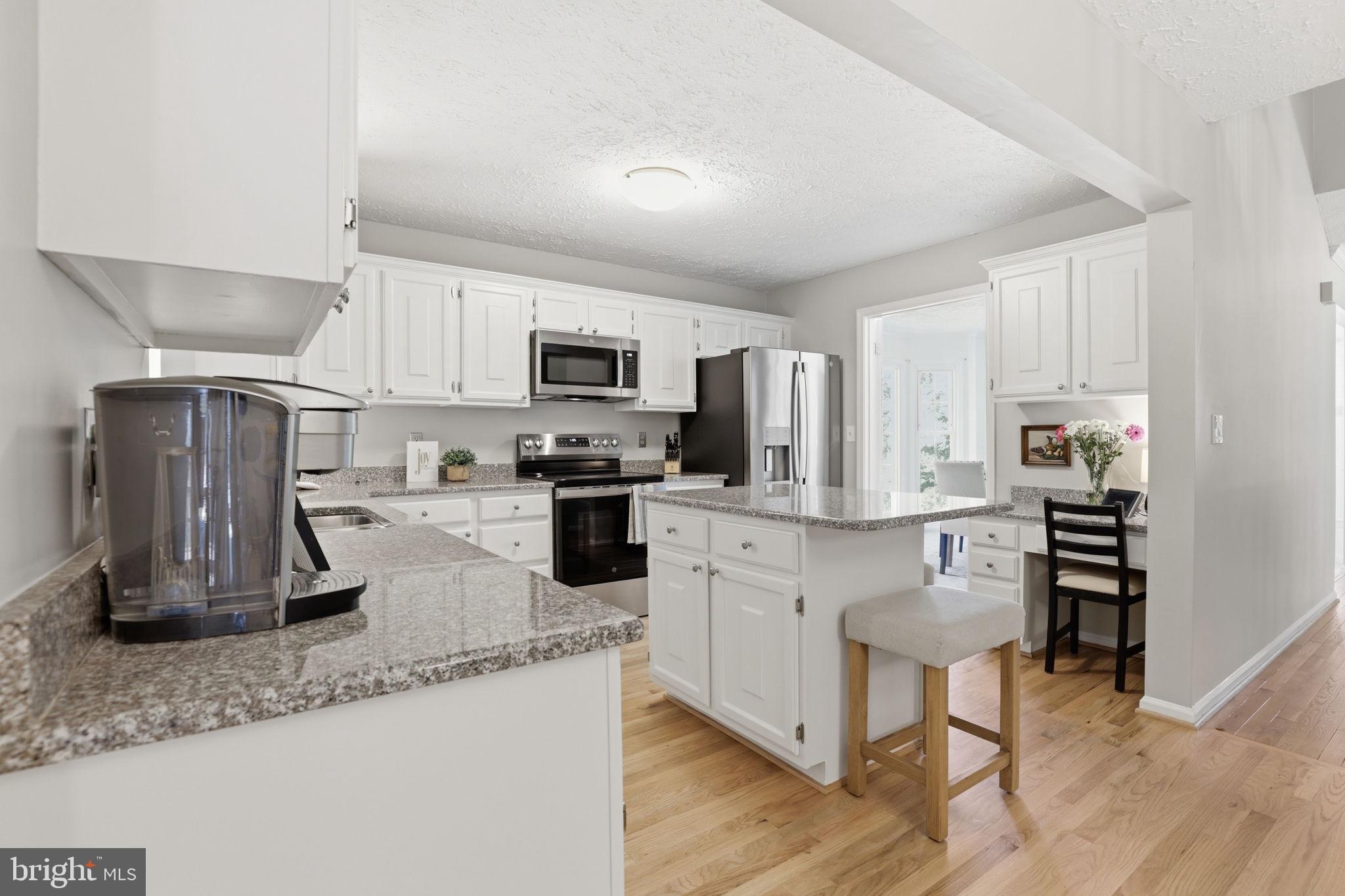ANNAPOLIS LANDING - Residential