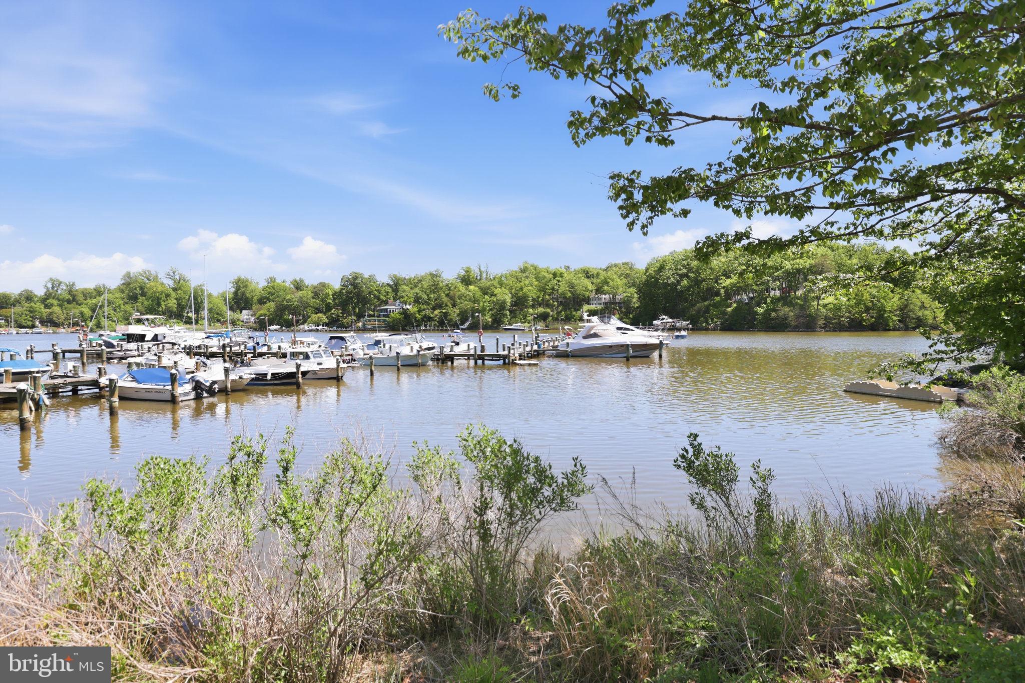 ANNAPOLIS LANDING - Residential