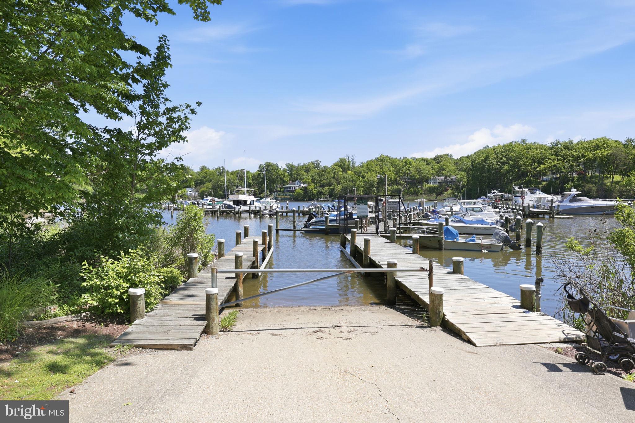 ANNAPOLIS LANDING - Residential