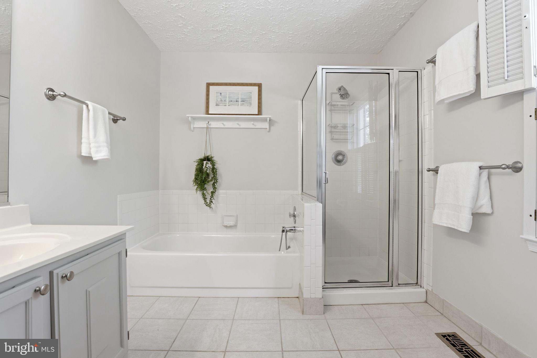 ANNAPOLIS LANDING - Residential