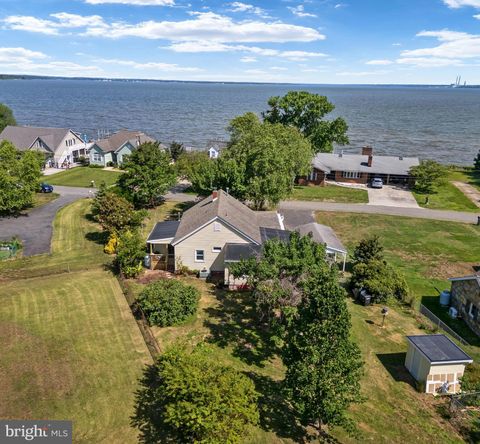 Homes For Sale - 3304 Riverview Drive<br/> COLONIAL BEACH, VA 22443