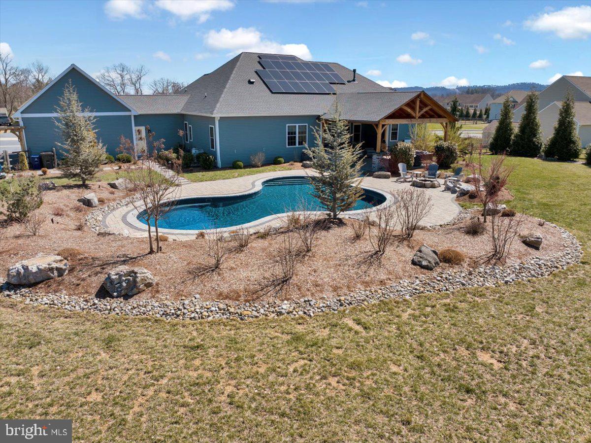 GREEN VALLEY CROSS - Residential