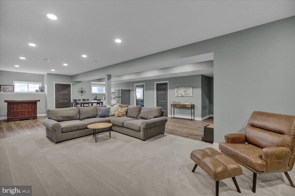 GREEN VALLEY CROSS - Residential