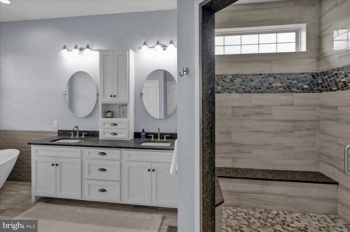 GREEN VALLEY CROSS - Residential