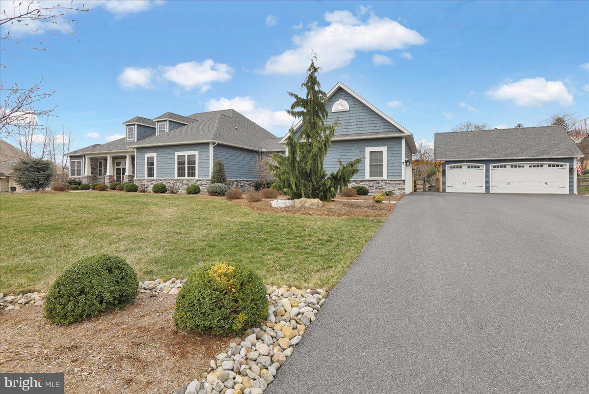 GREEN VALLEY CROSS - Residential