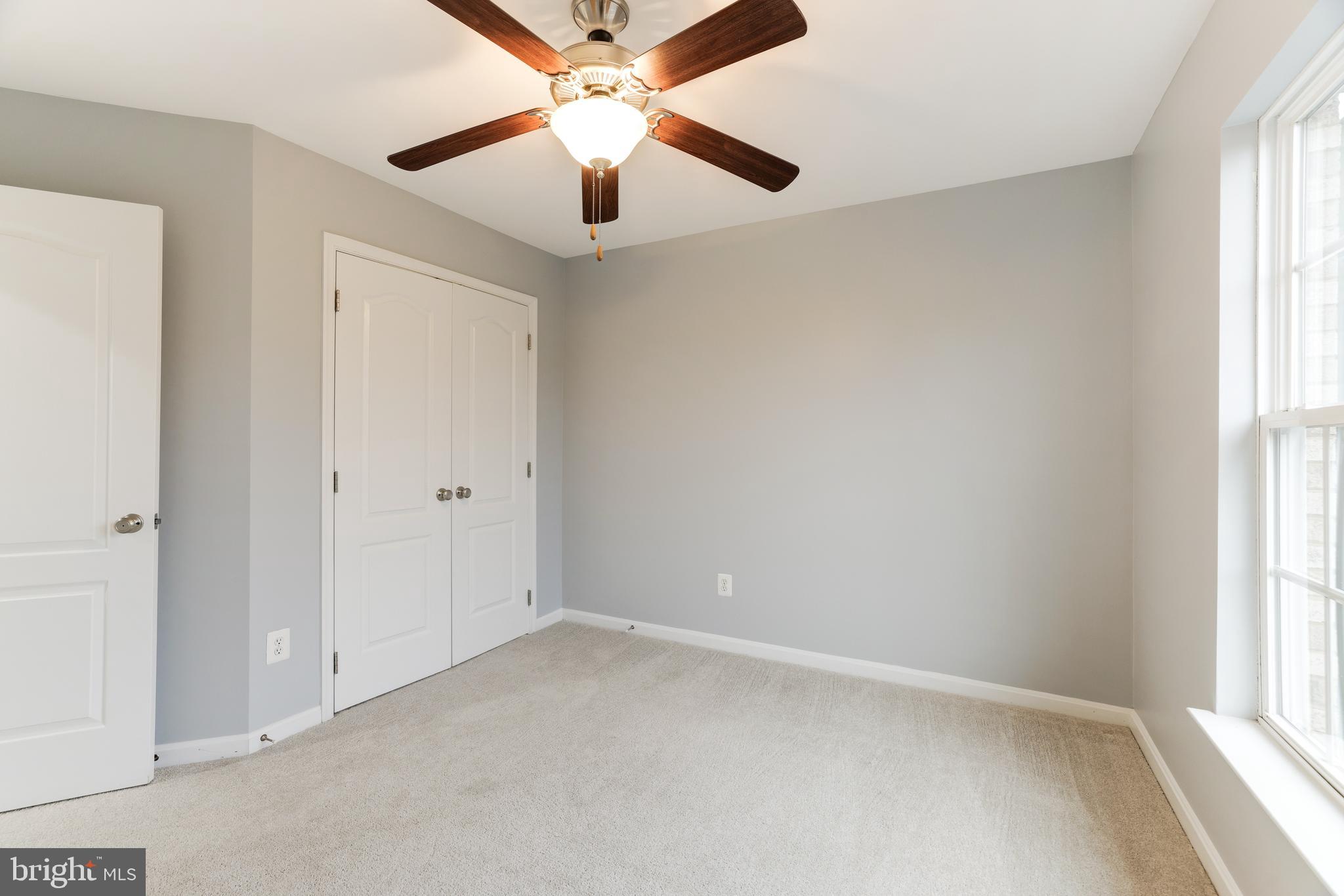 LANSDOWNE TOWN CENTER - Residential