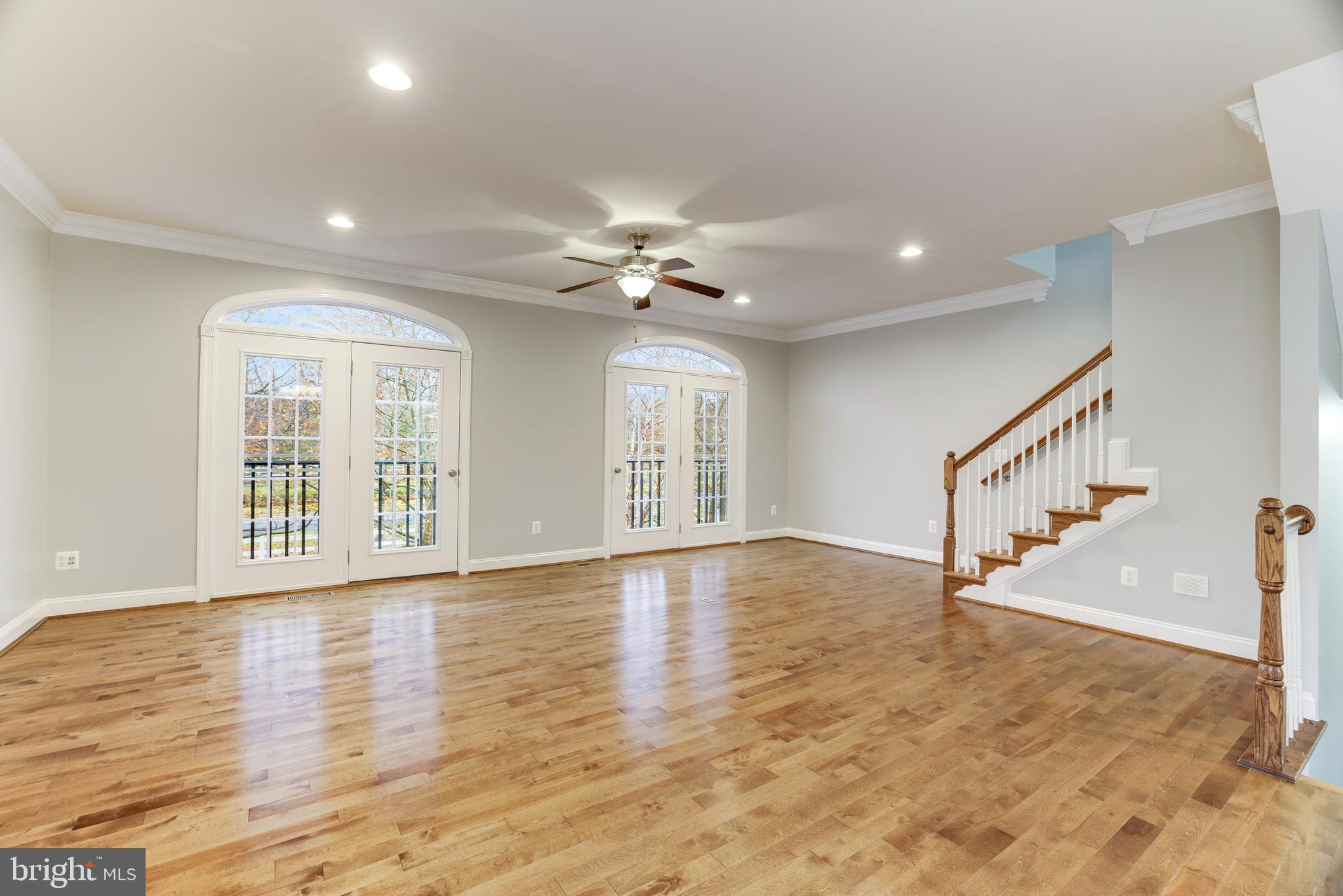 LANSDOWNE TOWN CENTER - Residential