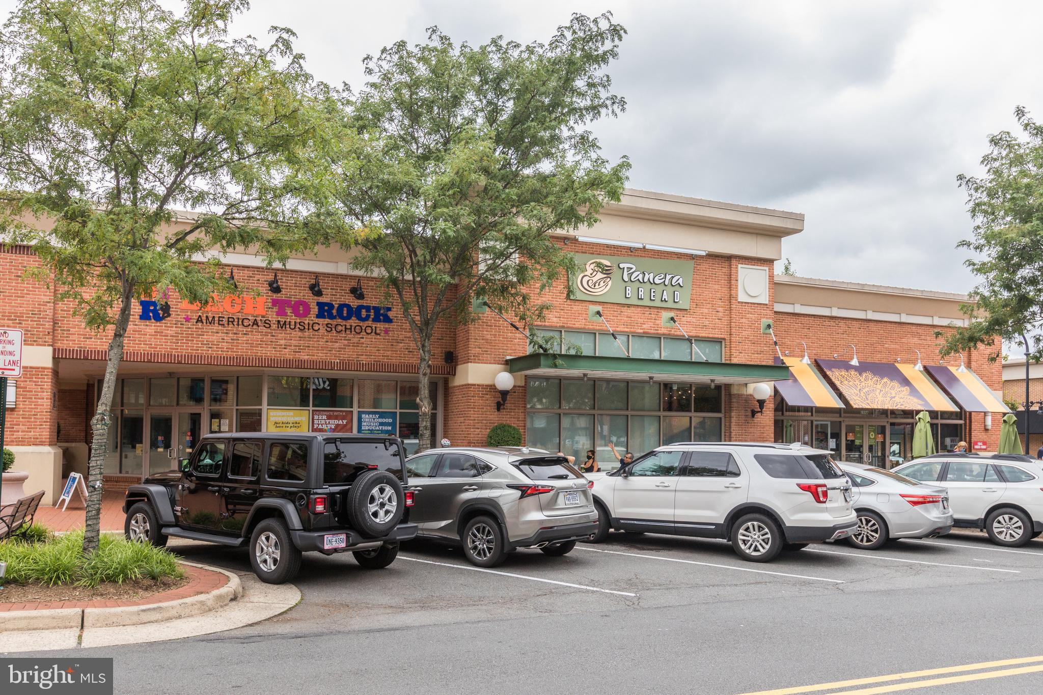 LANSDOWNE TOWN CENTER - Residential