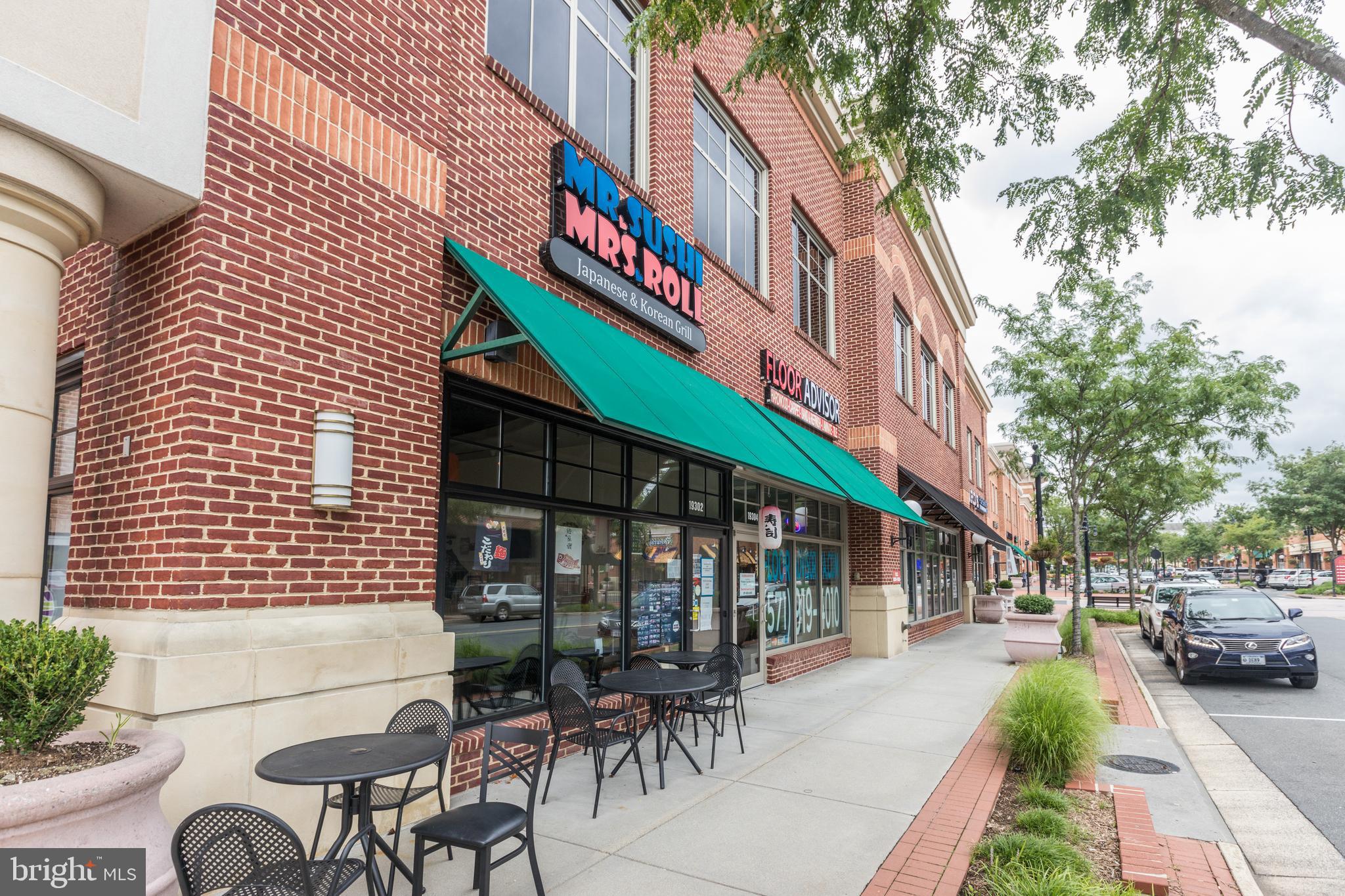 LANSDOWNE TOWN CENTER - Residential