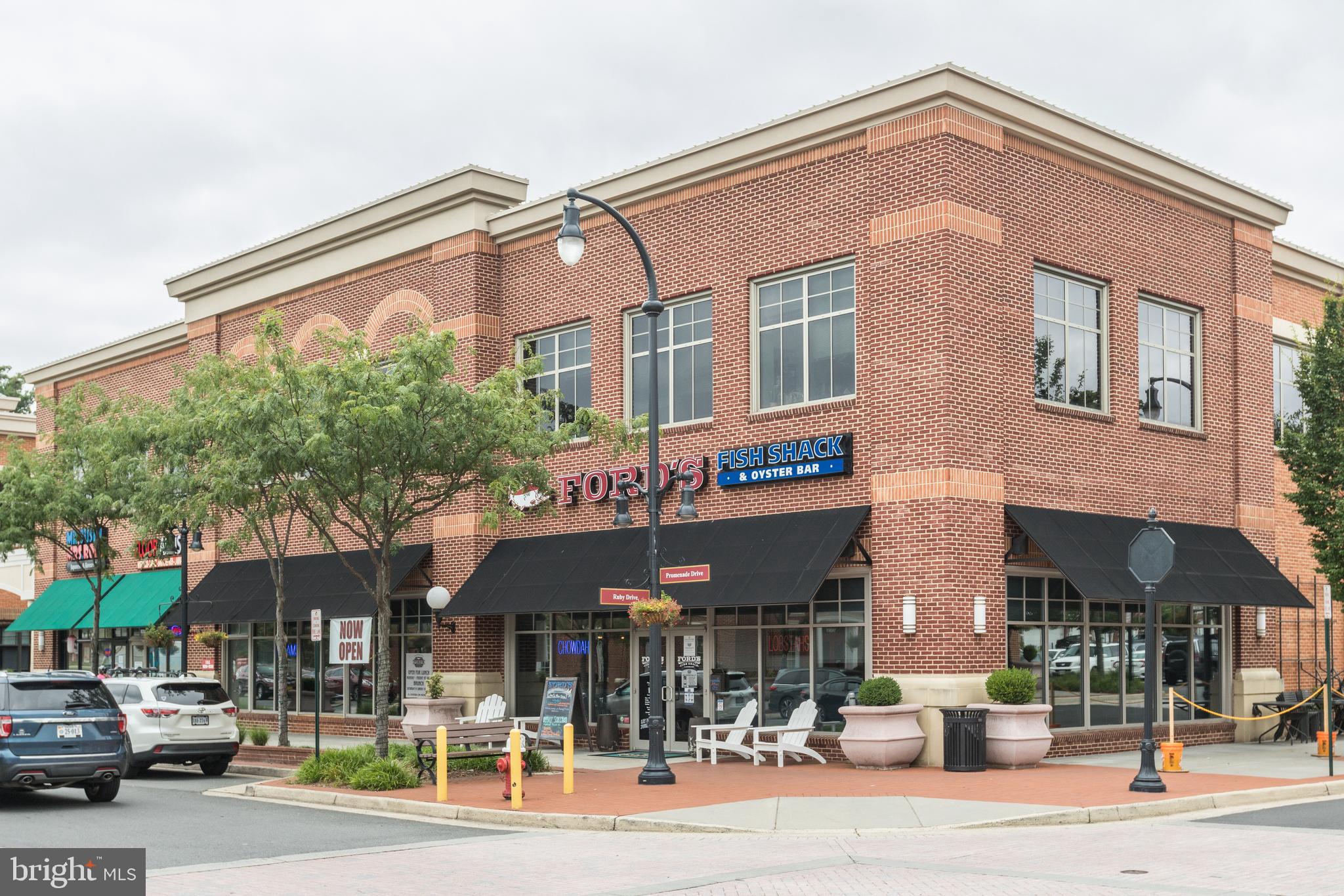 LANSDOWNE TOWN CENTER - Residential