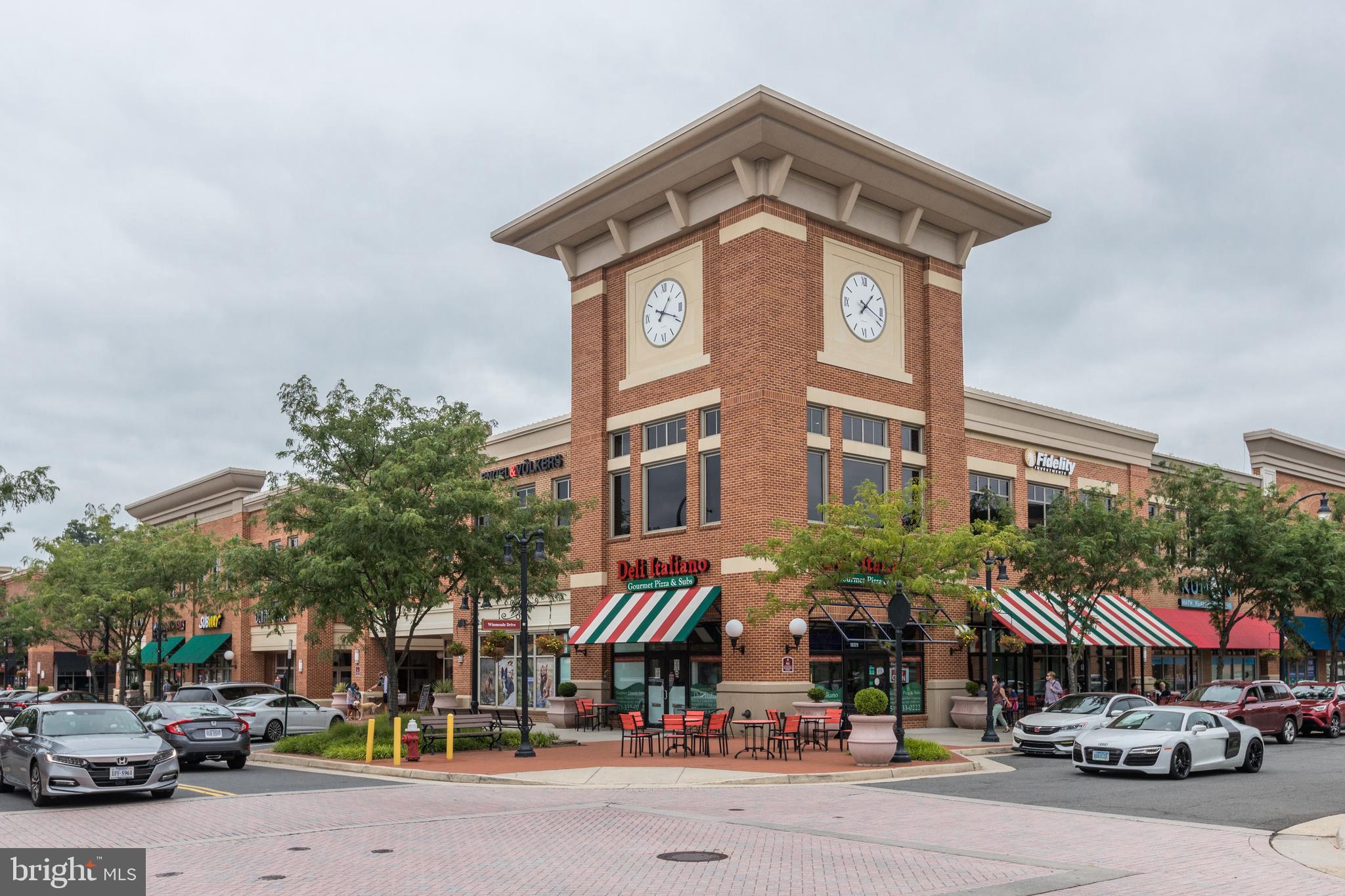 LANSDOWNE TOWN CENTER - Residential