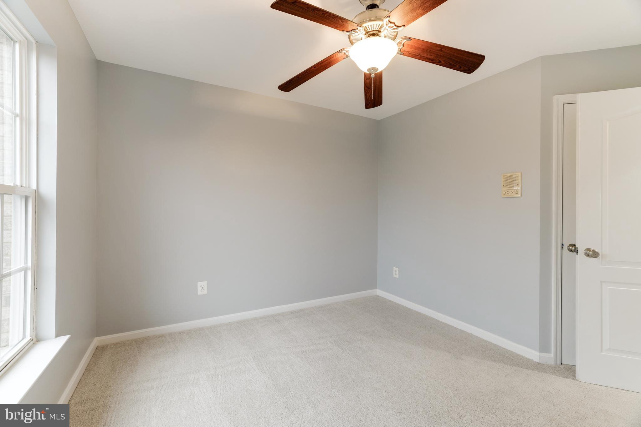 LANSDOWNE TOWN CENTER - Residential