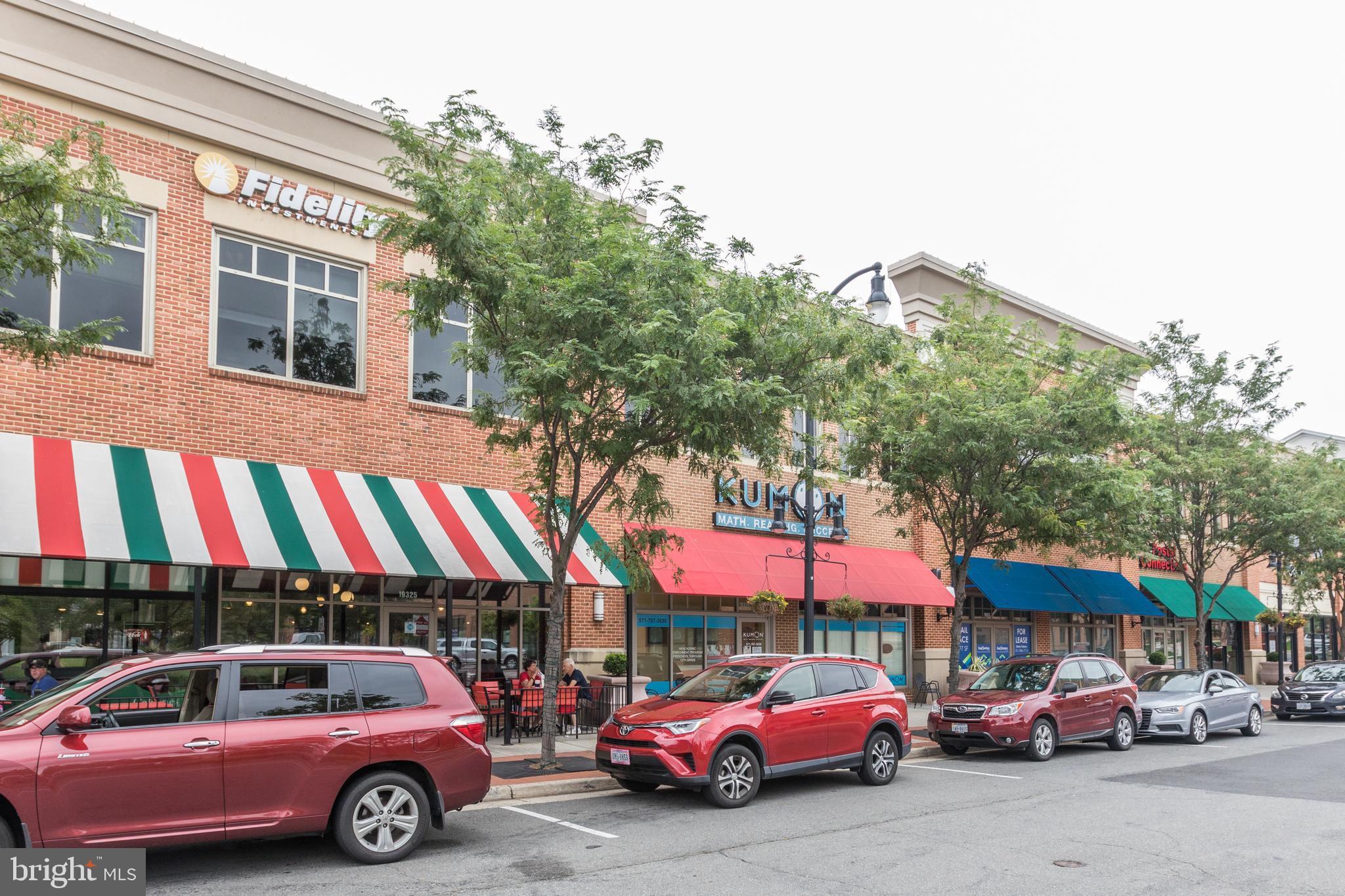 LANSDOWNE TOWN CENTER - Residential