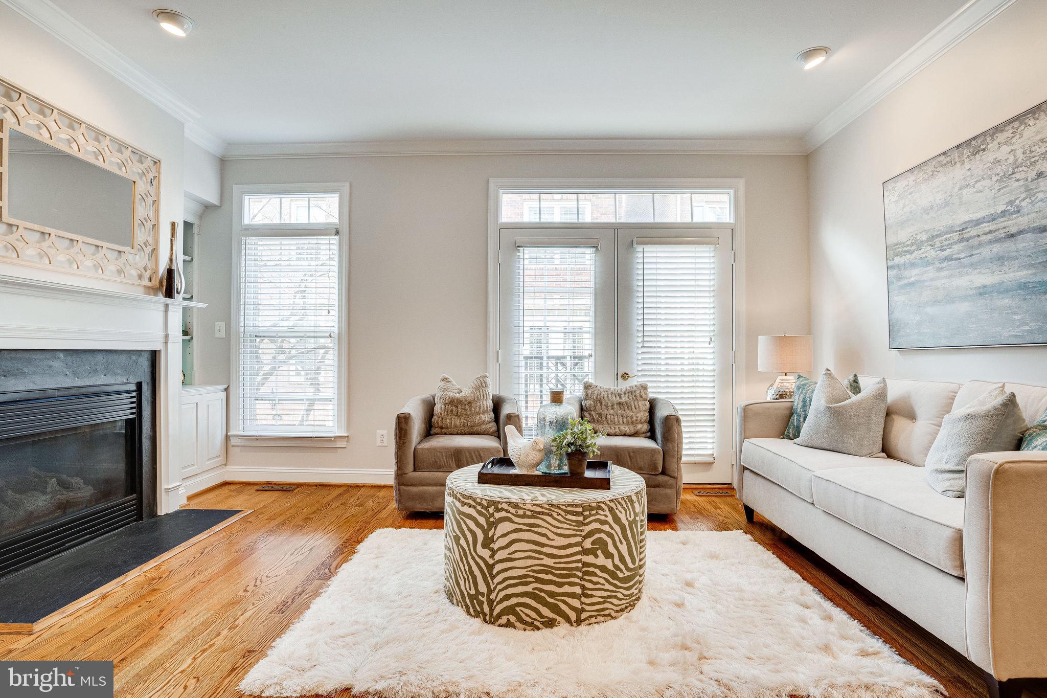 RIVERGATE - Residential