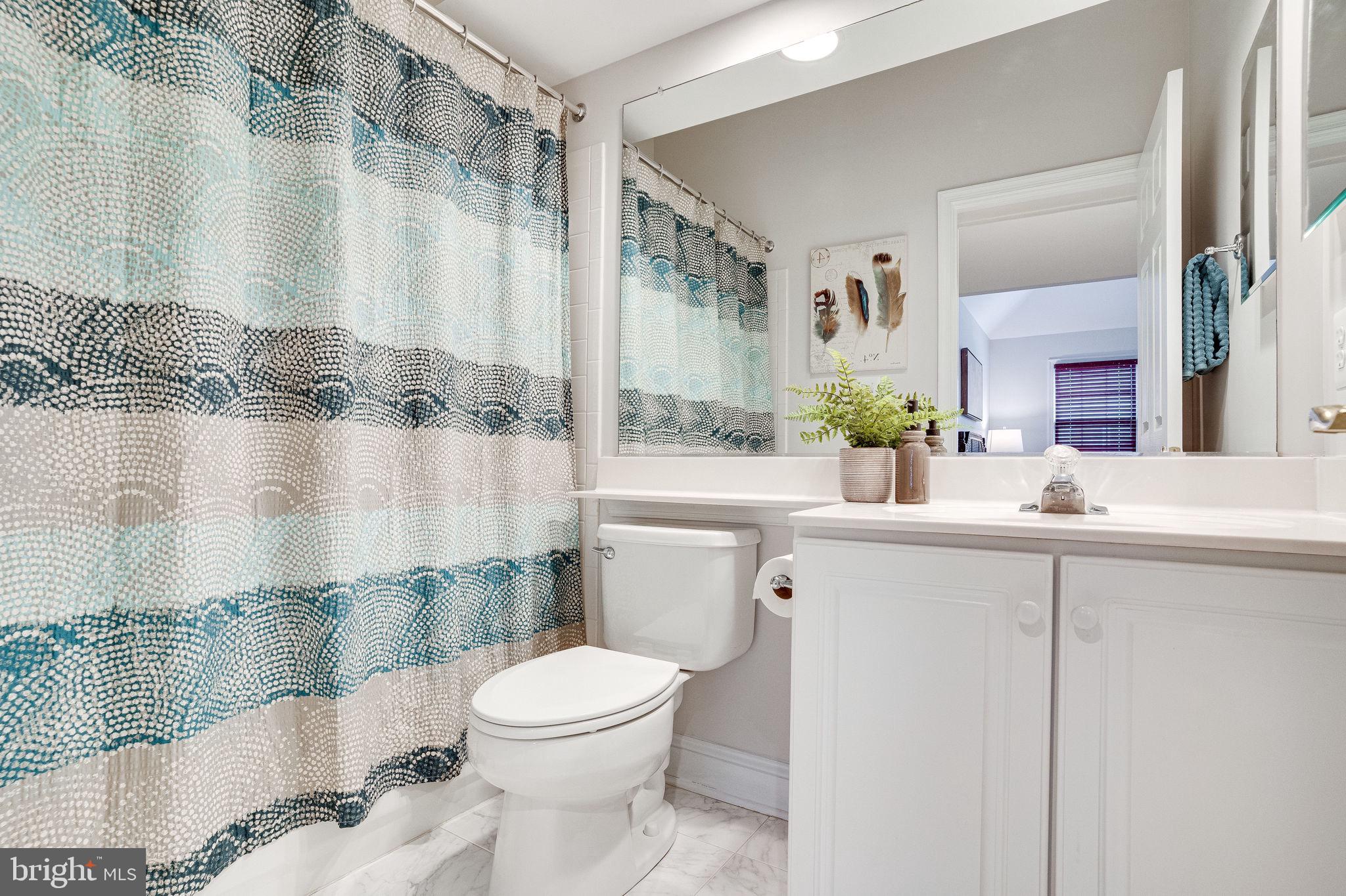 RIVERGATE - Residential