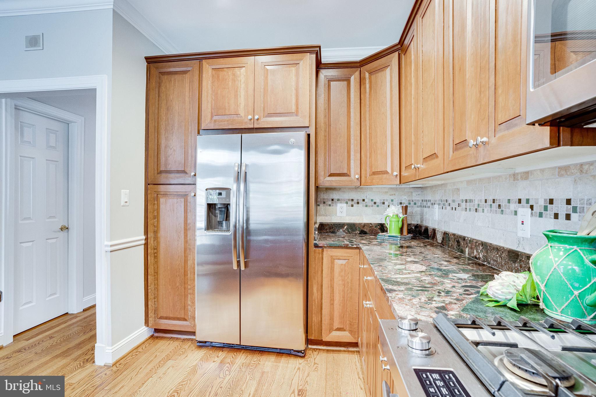 RIVERGATE - Residential