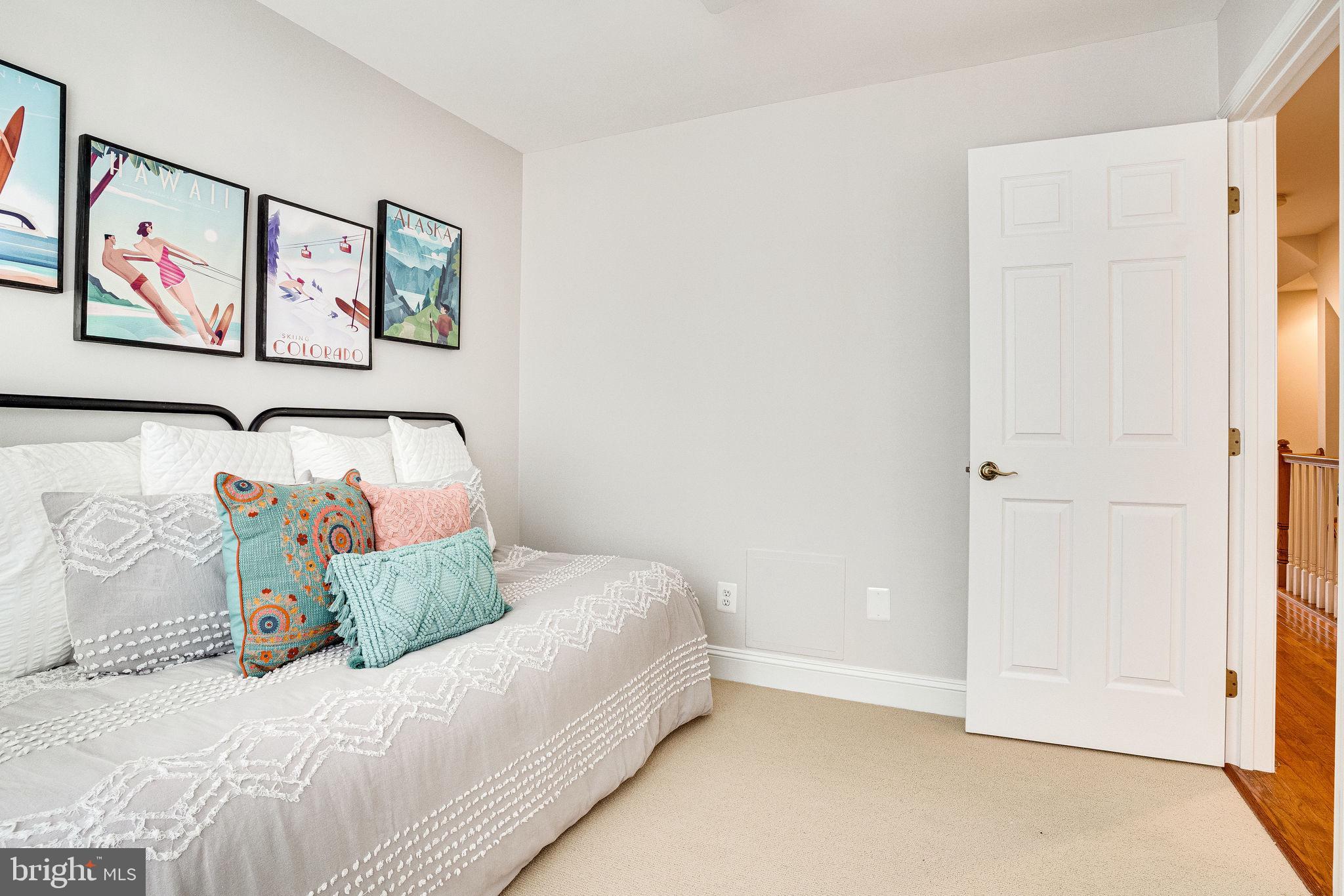 RIVERGATE - Residential