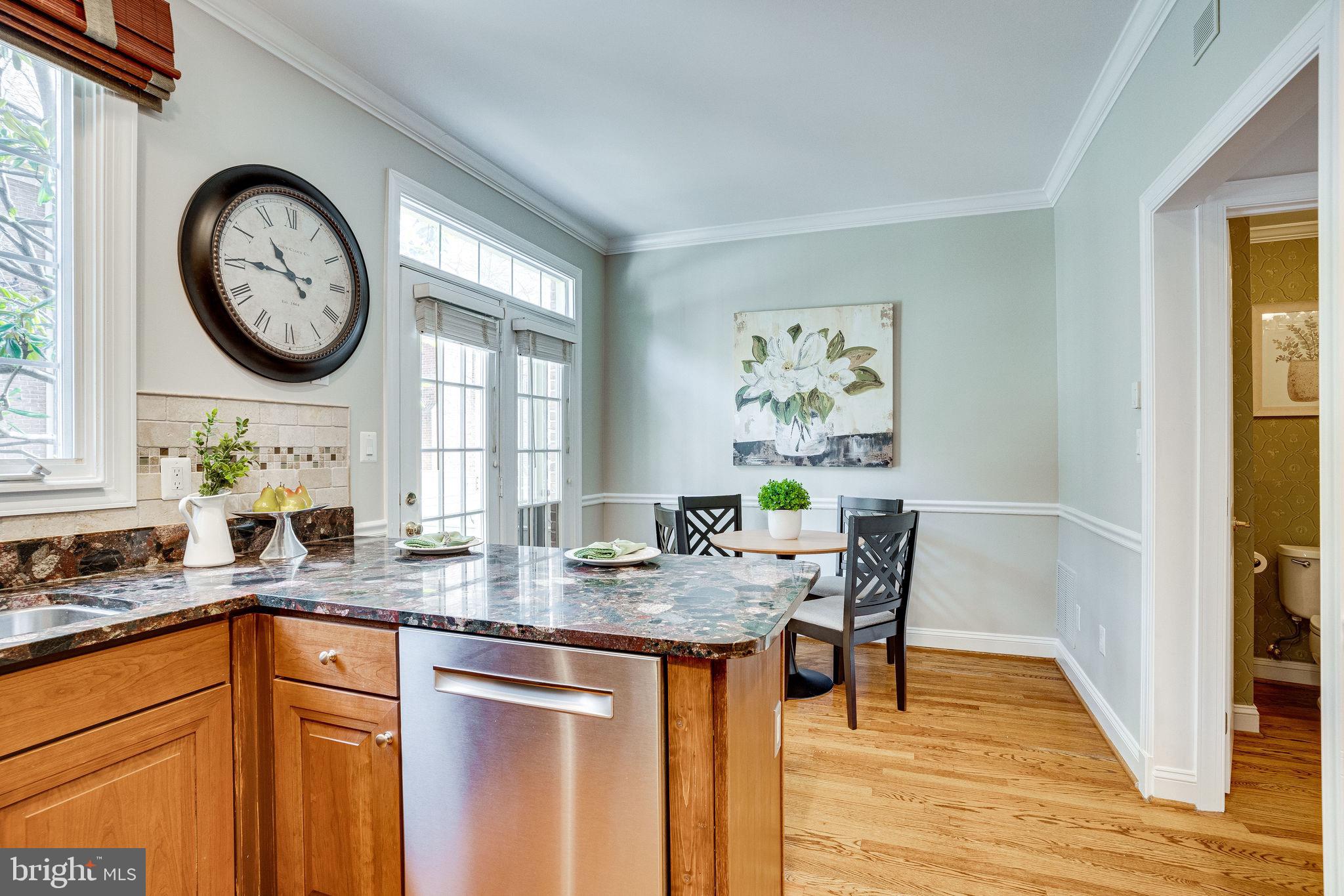 RIVERGATE - Residential