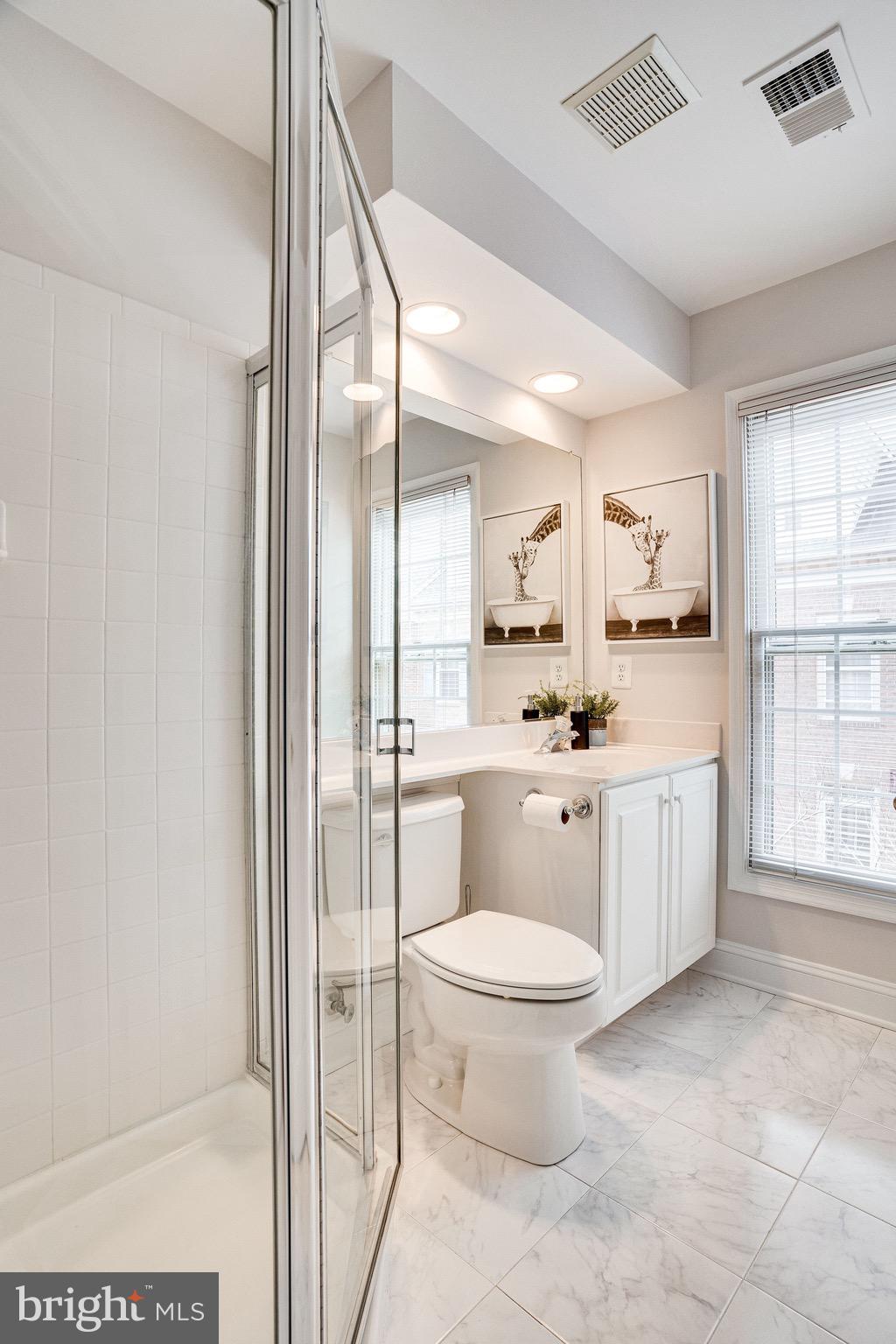 RIVERGATE - Residential