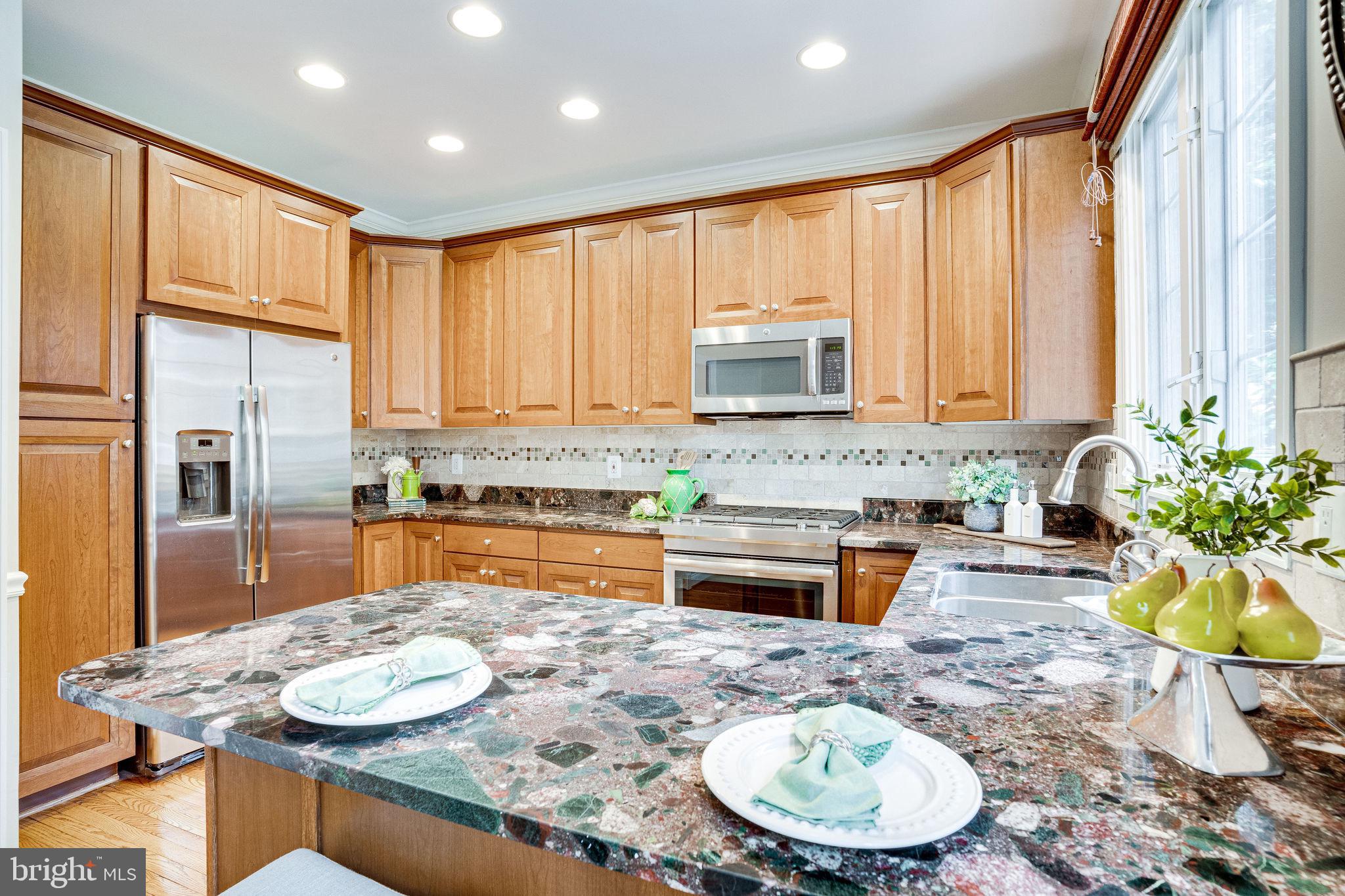 RIVERGATE - Residential