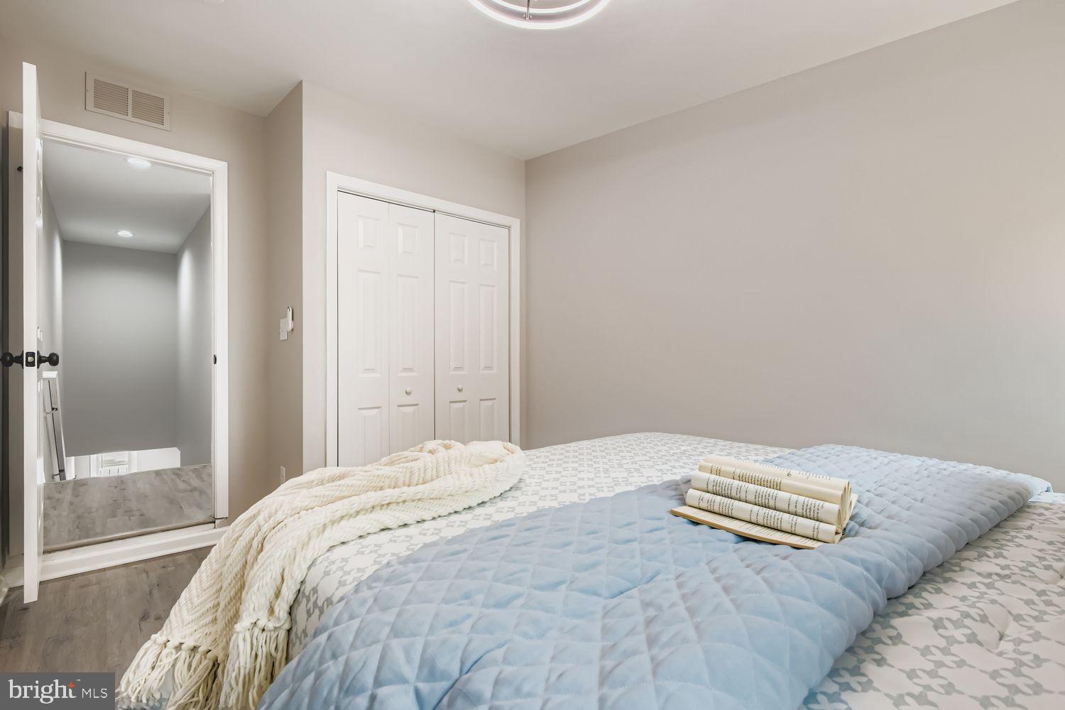 BROADWAY EAST - Residential Lease