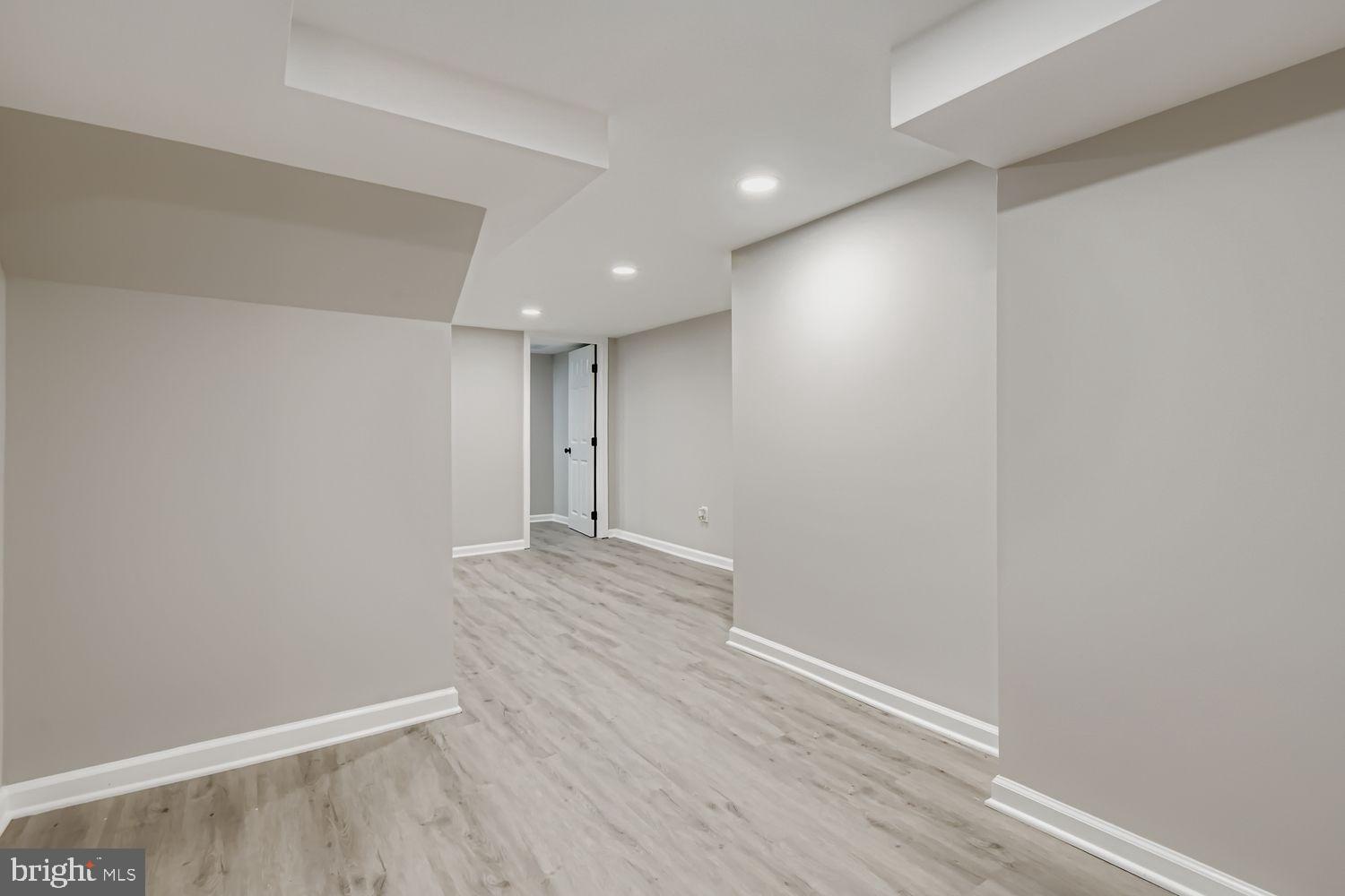 BROADWAY EAST - Residential Lease