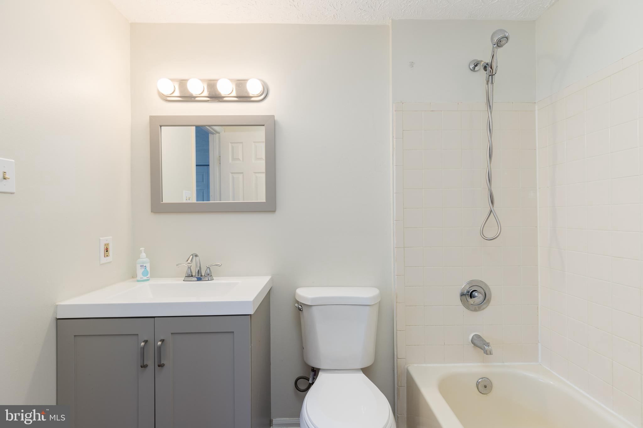 RIDGELY CHOICE - Residential