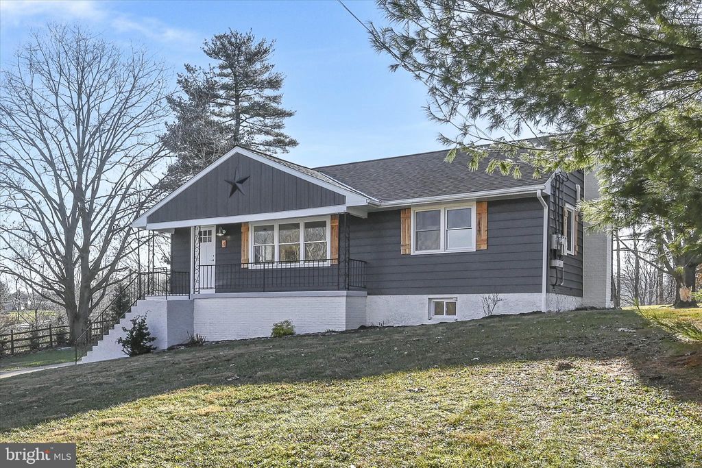 Photo of 4 Truce Road, NEW PROVIDENCE, PA 17560 (MLS # PALA2080048)